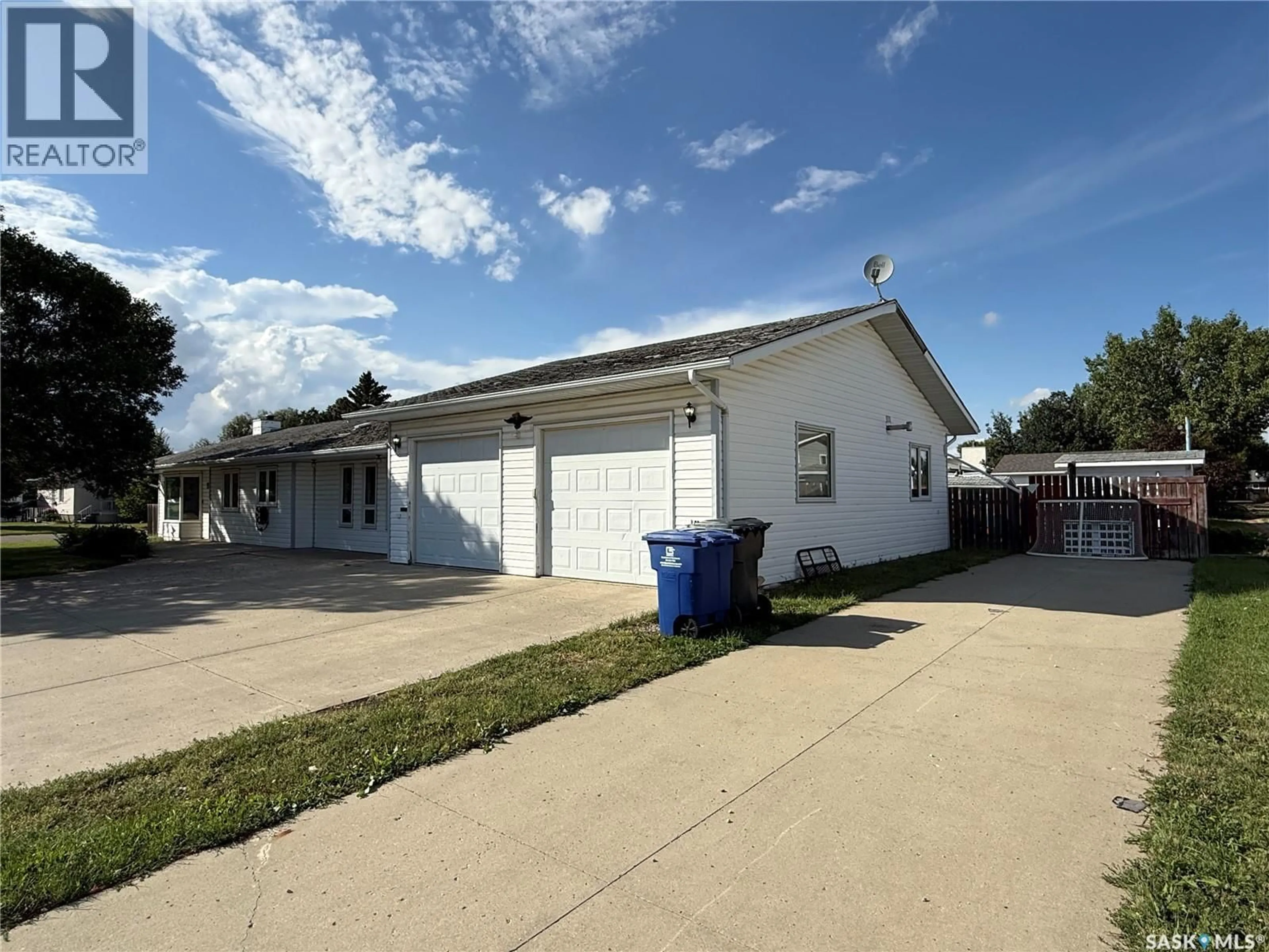 Unknown for 1849 EAGLESHAM AVENUE, Weyburn Saskatchewan S4H3A6