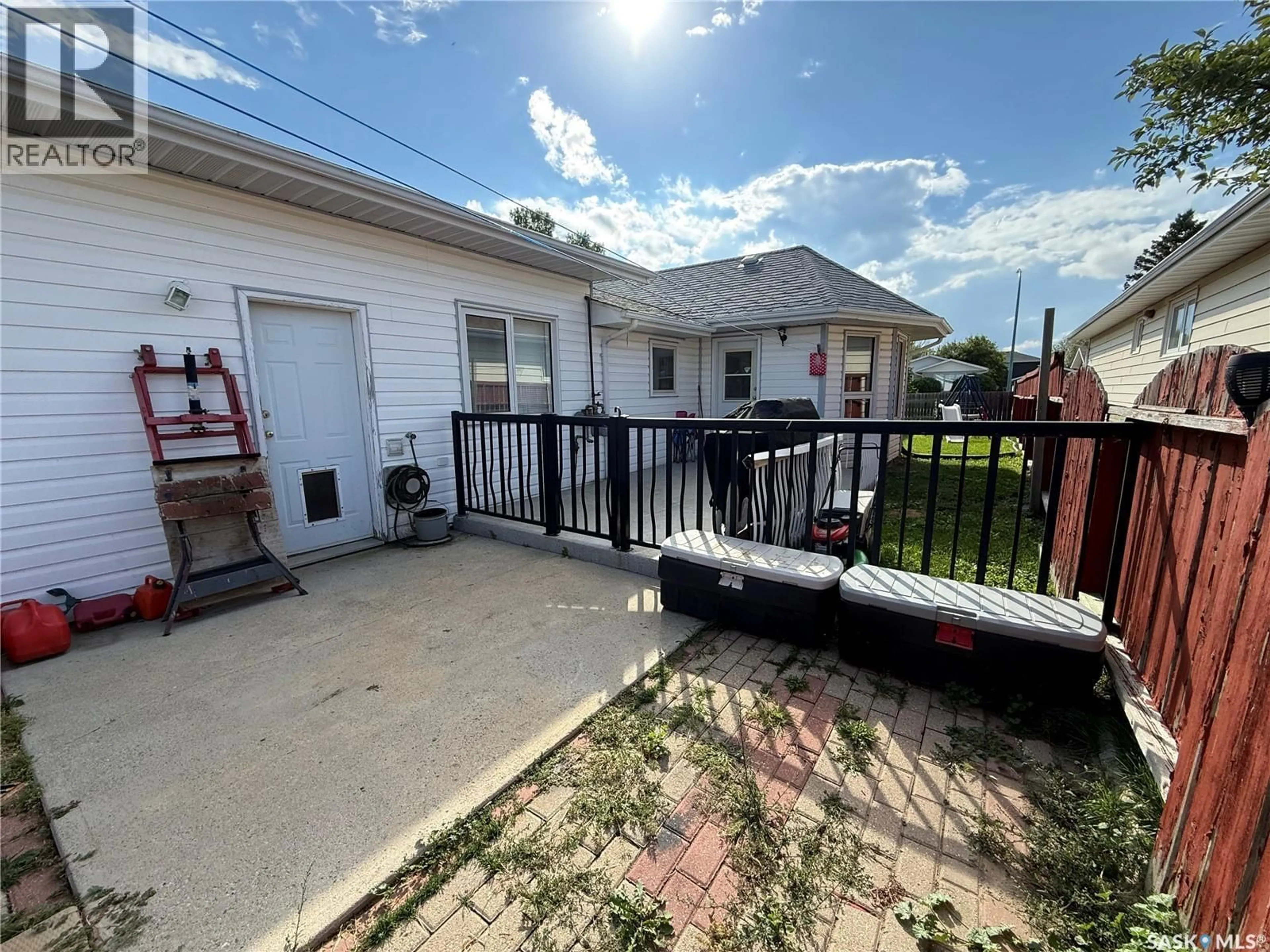 Unknown for 1849 EAGLESHAM AVENUE, Weyburn Saskatchewan S4H3A6
