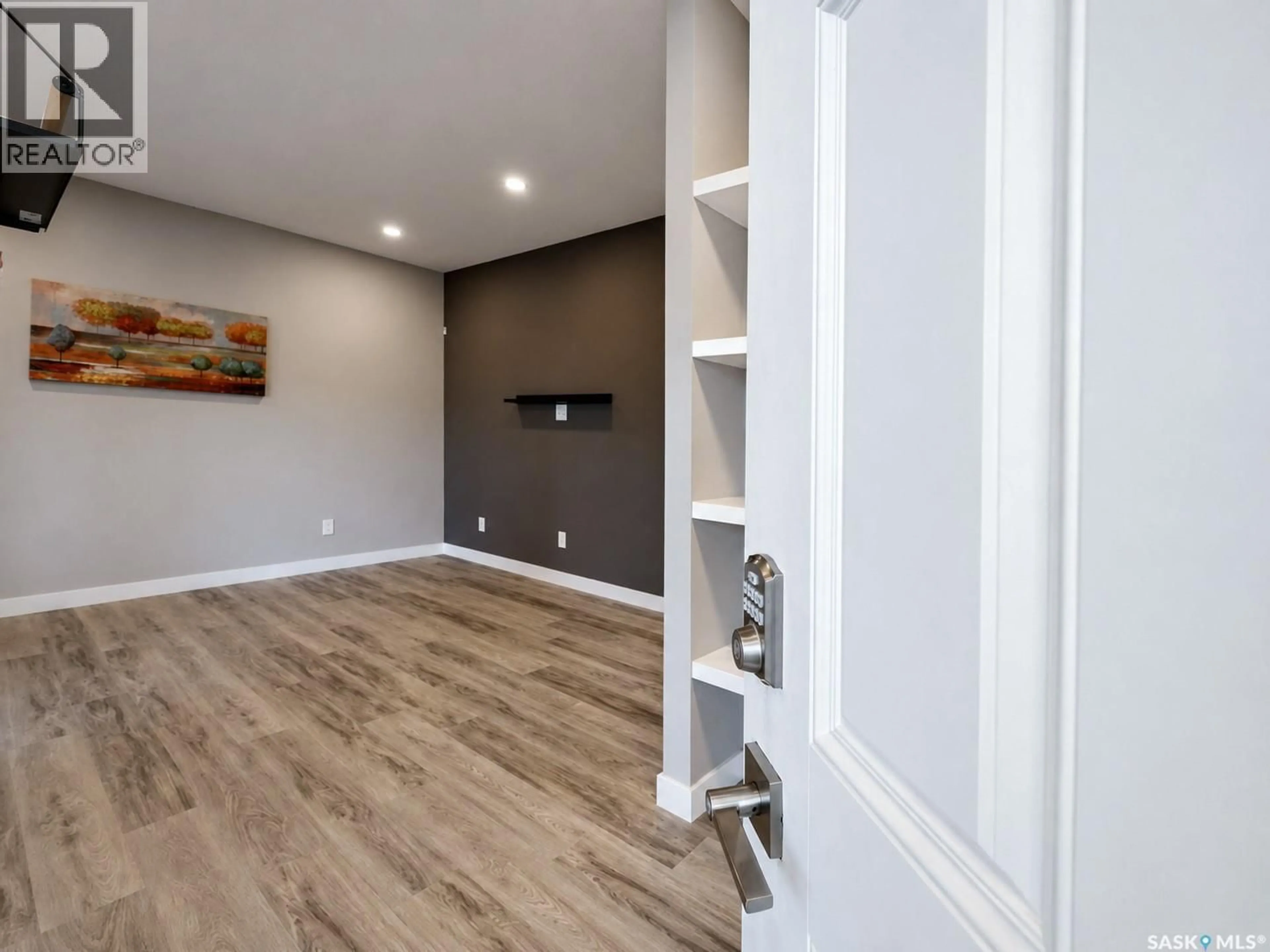 Indoor entryway for 5125 CRANE CRESCENT, Regina Saskatchewan S4W0B9