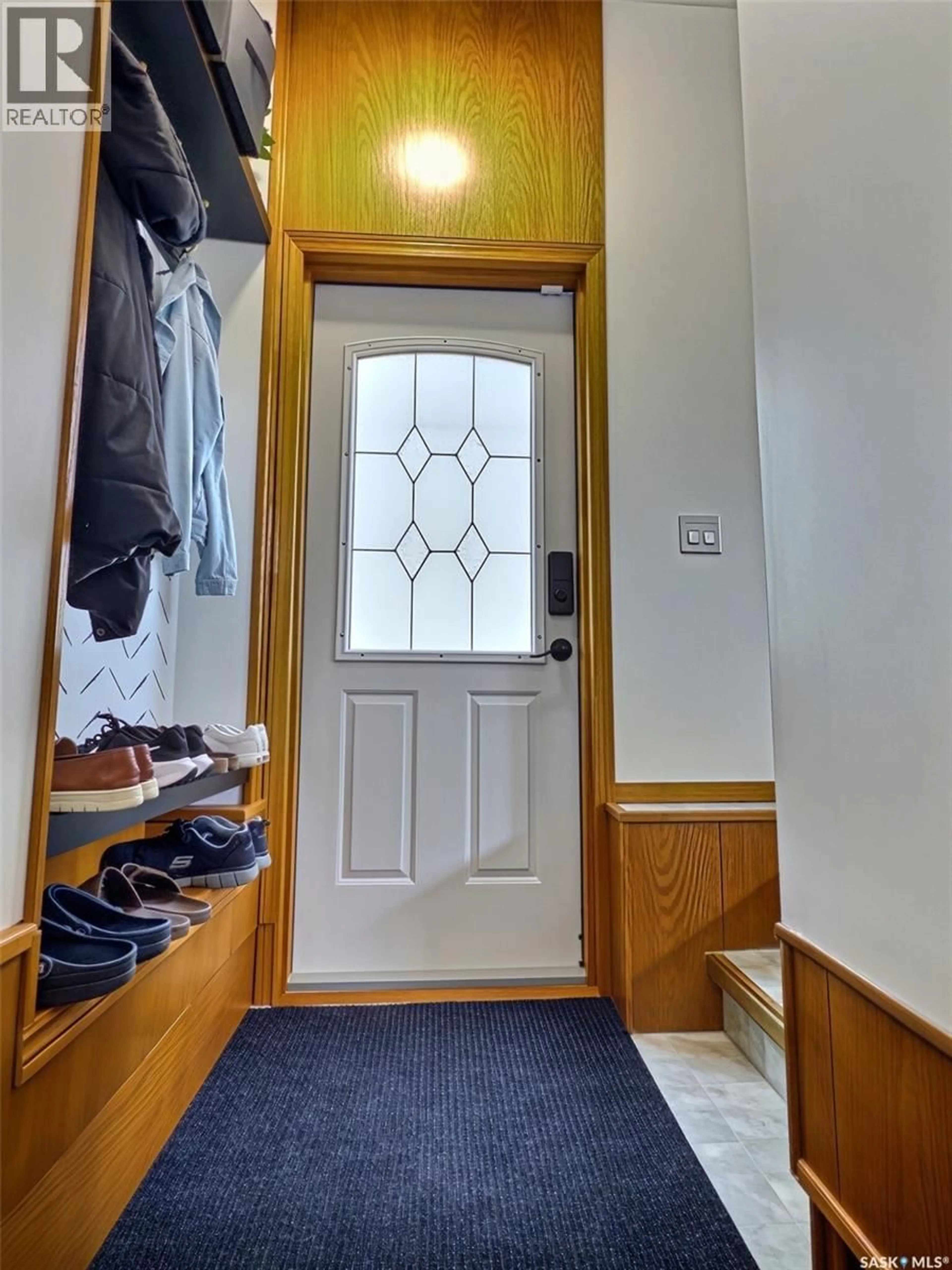 Indoor entryway for 729 ISABELLE STREET, Estevan Saskatchewan S4A1P8