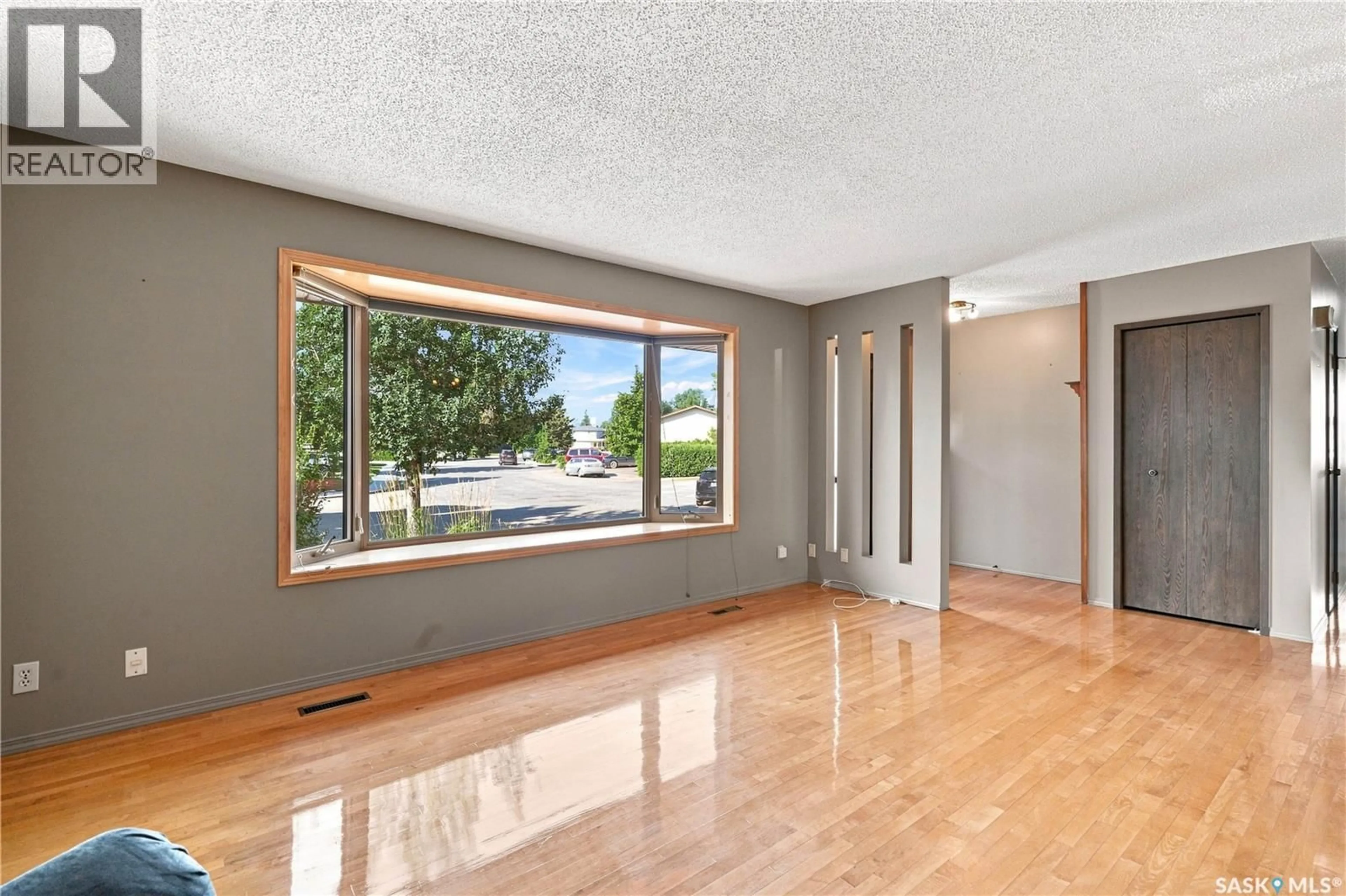 Unknown for 402 BEGG CRESCENT, Saskatoon Saskatchewan S7H4P5