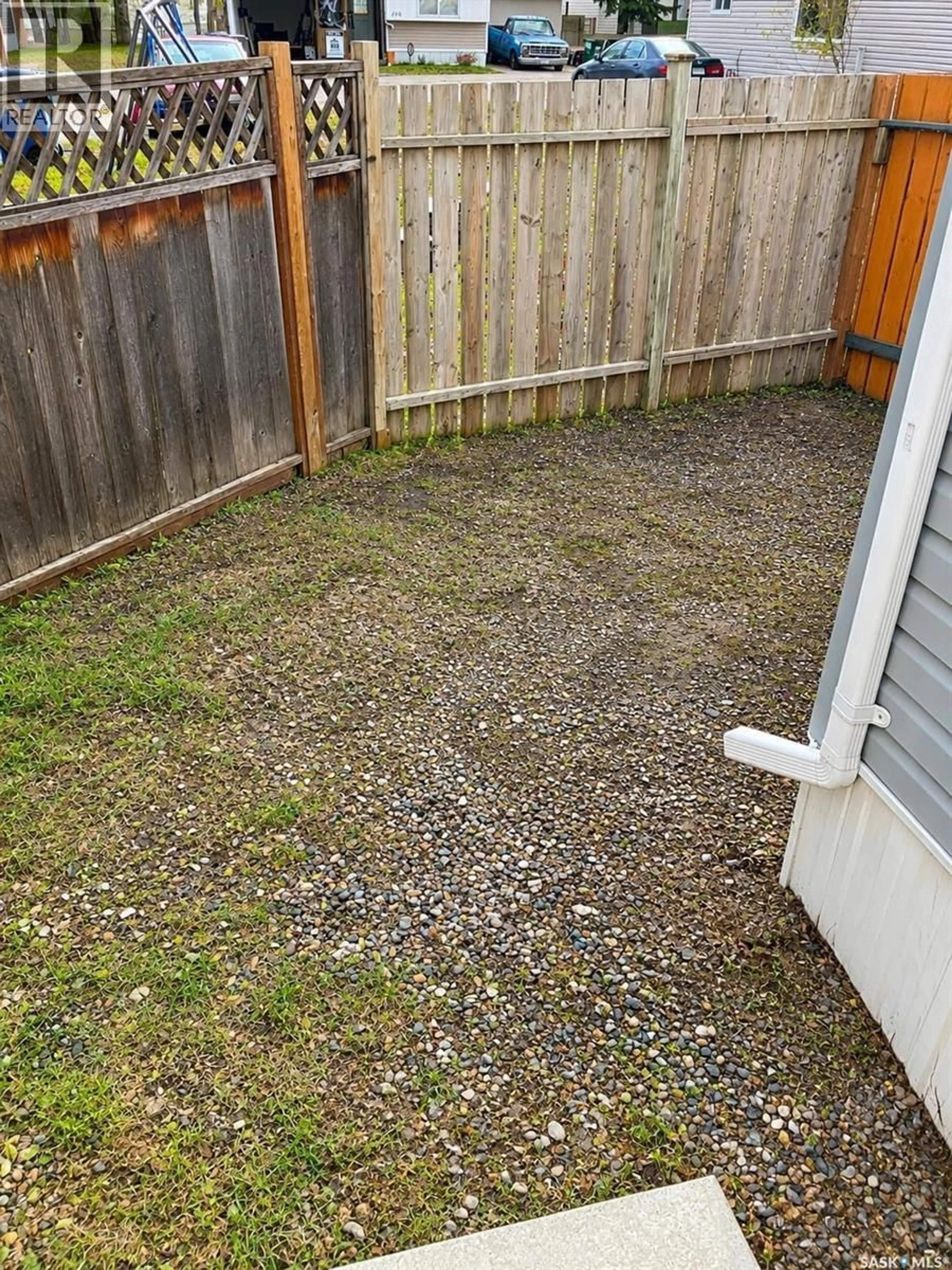 Patio, street for 603 1524 RAYNER AVENUE, Saskatoon Saskatchewan S7N1Y1