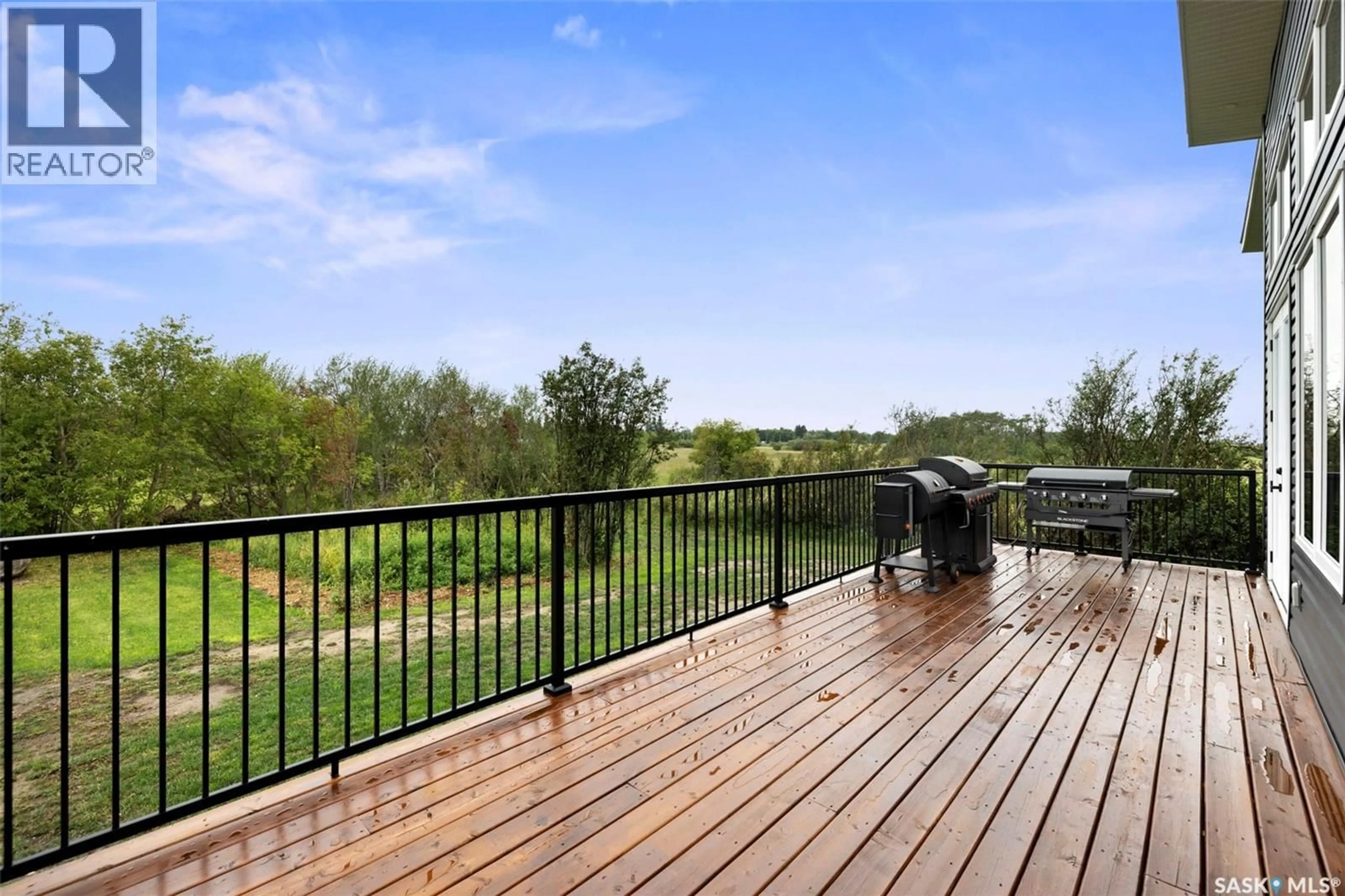 Patio, water/lake/river/ocean view for 502 DANIEL AVENUE, Lemberg Saskatchewan S0A2B0
