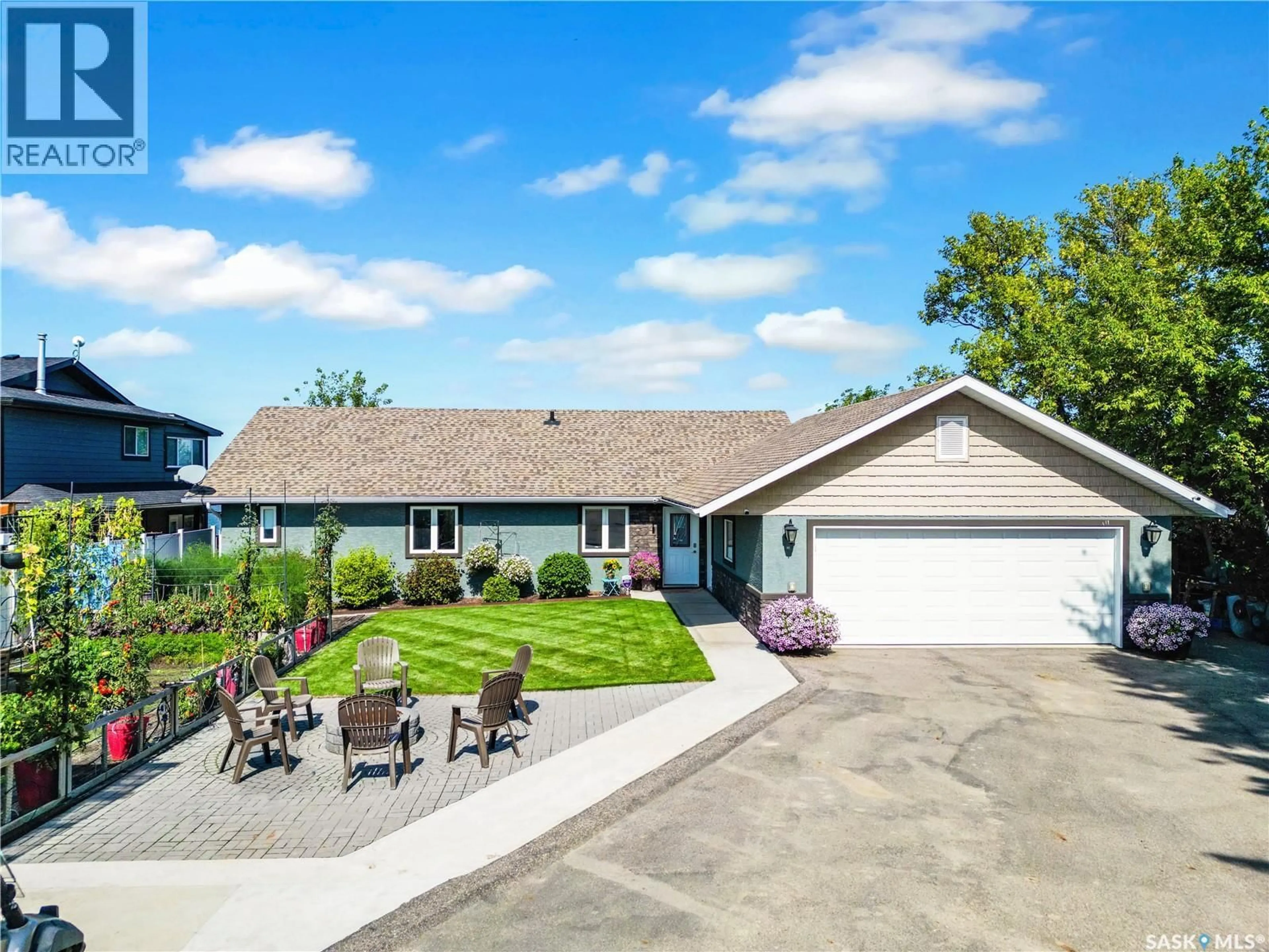 Home with vinyl exterior material, street for 21 ELDRIDGE DRIVE, Murray Lake Saskatchewan S0M1X0