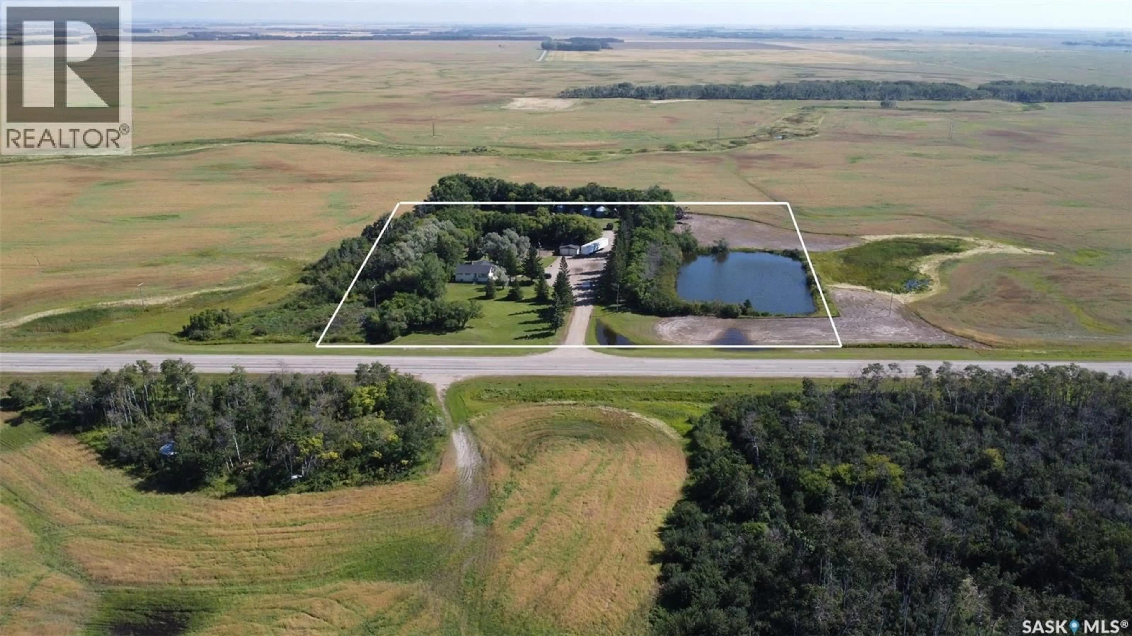 A pic from outside/outdoor area/front of a property/back of a property/a pic from drone, water/lake/river/ocean view for HELGASON ACREAGE, Elfros Rm No. 307 Saskatchewan S0A0V0