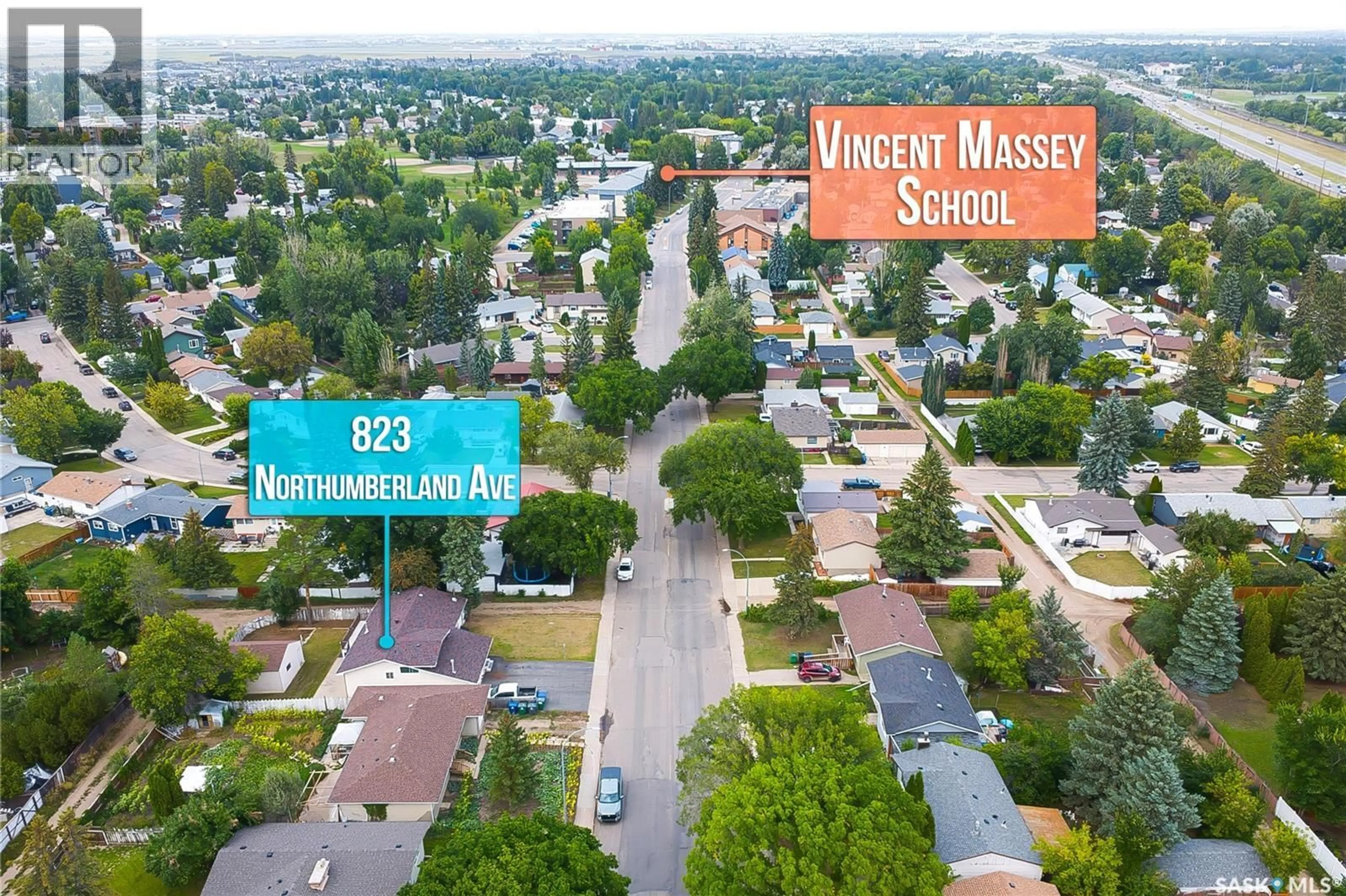 A pic from outside/outdoor area/front of a property/back of a property/a pic from drone, street for 823 NORTHUMBERLAND AVENUE, Saskatoon Saskatchewan S7L3W3