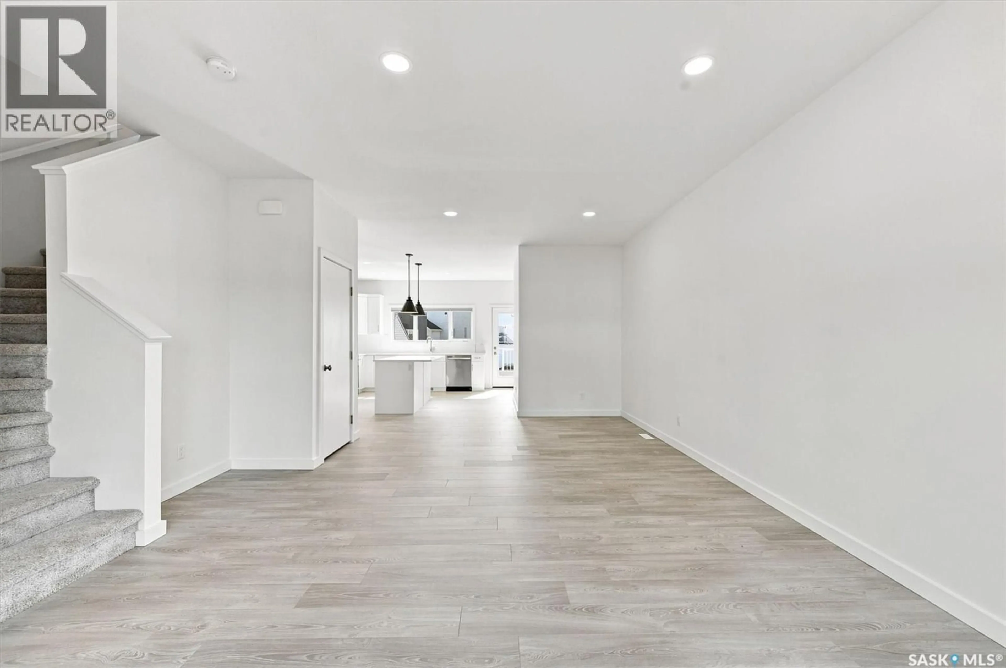 Unknown for 1070 BRIGHTON BOULEVARD, Saskatoon Saskatchewan S7V0P1