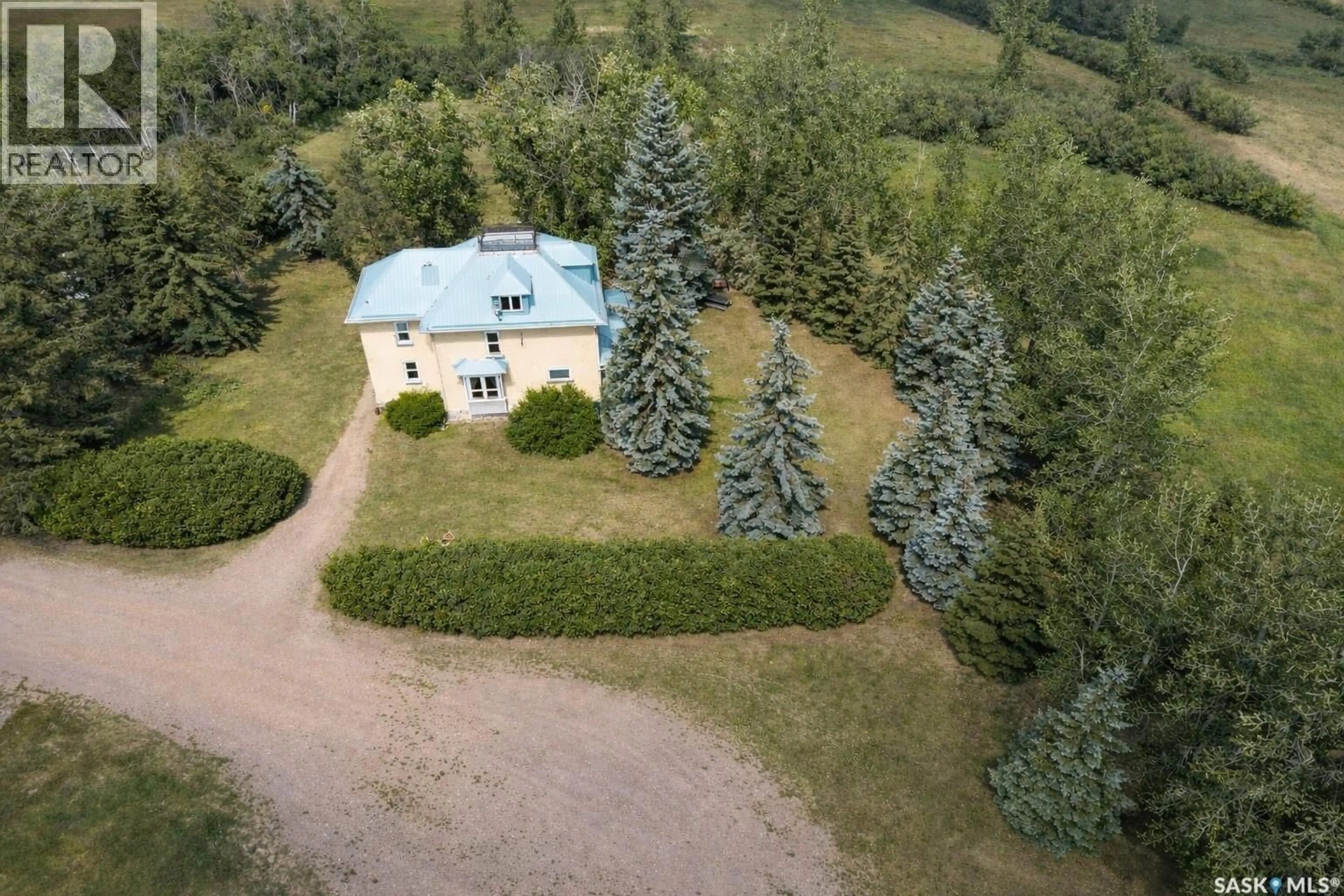 A pic from outside/outdoor area/front of a property/back of a property/a pic from drone, unknown for THORSON PROPERTY, South Qu'Appelle Rm No. 157 Saskatchewan S0G4A0
