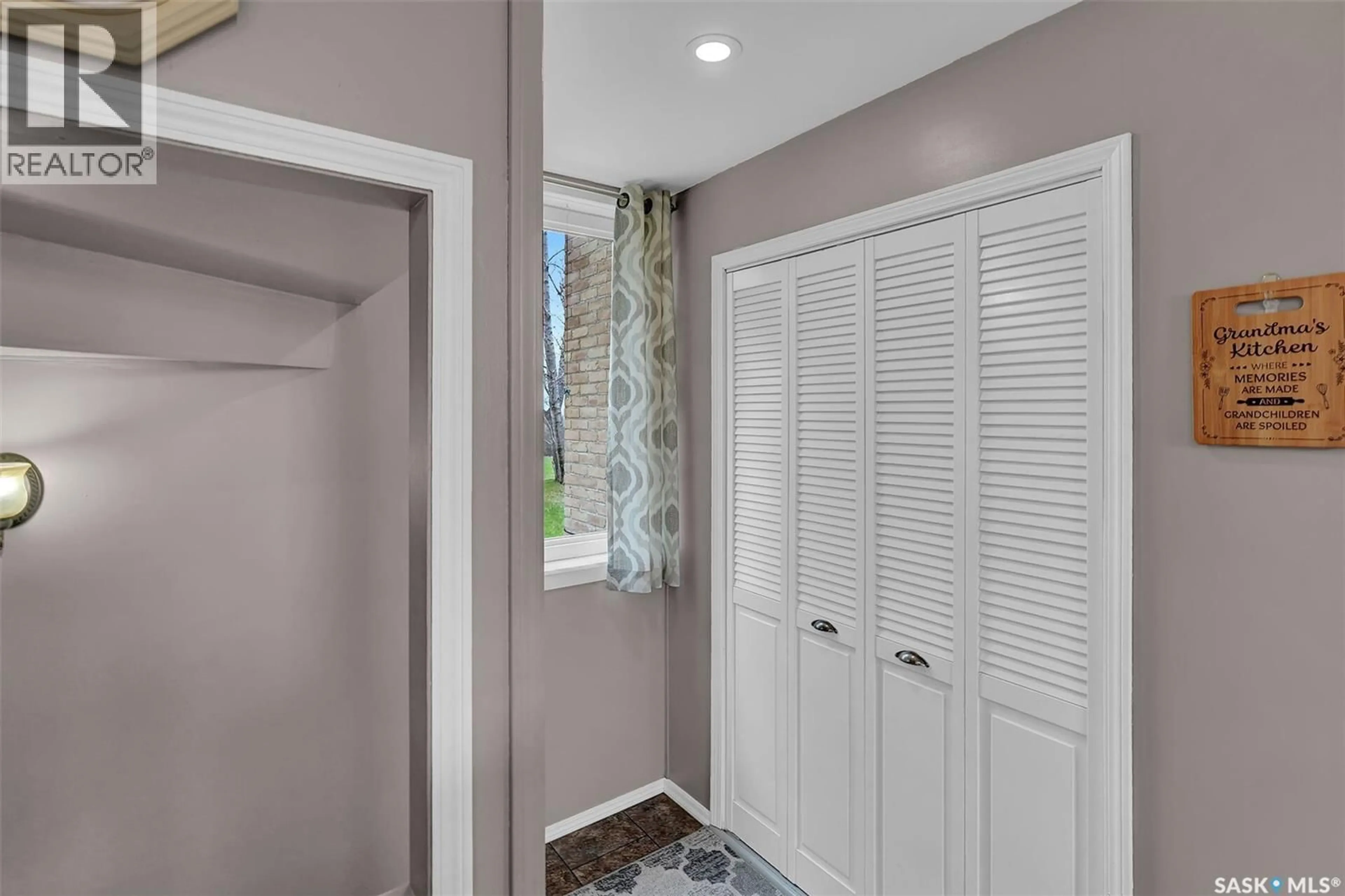 Indoor entryway for THORSON PROPERTY, South Qu'Appelle Rm No. 157 Saskatchewan S0G4A0