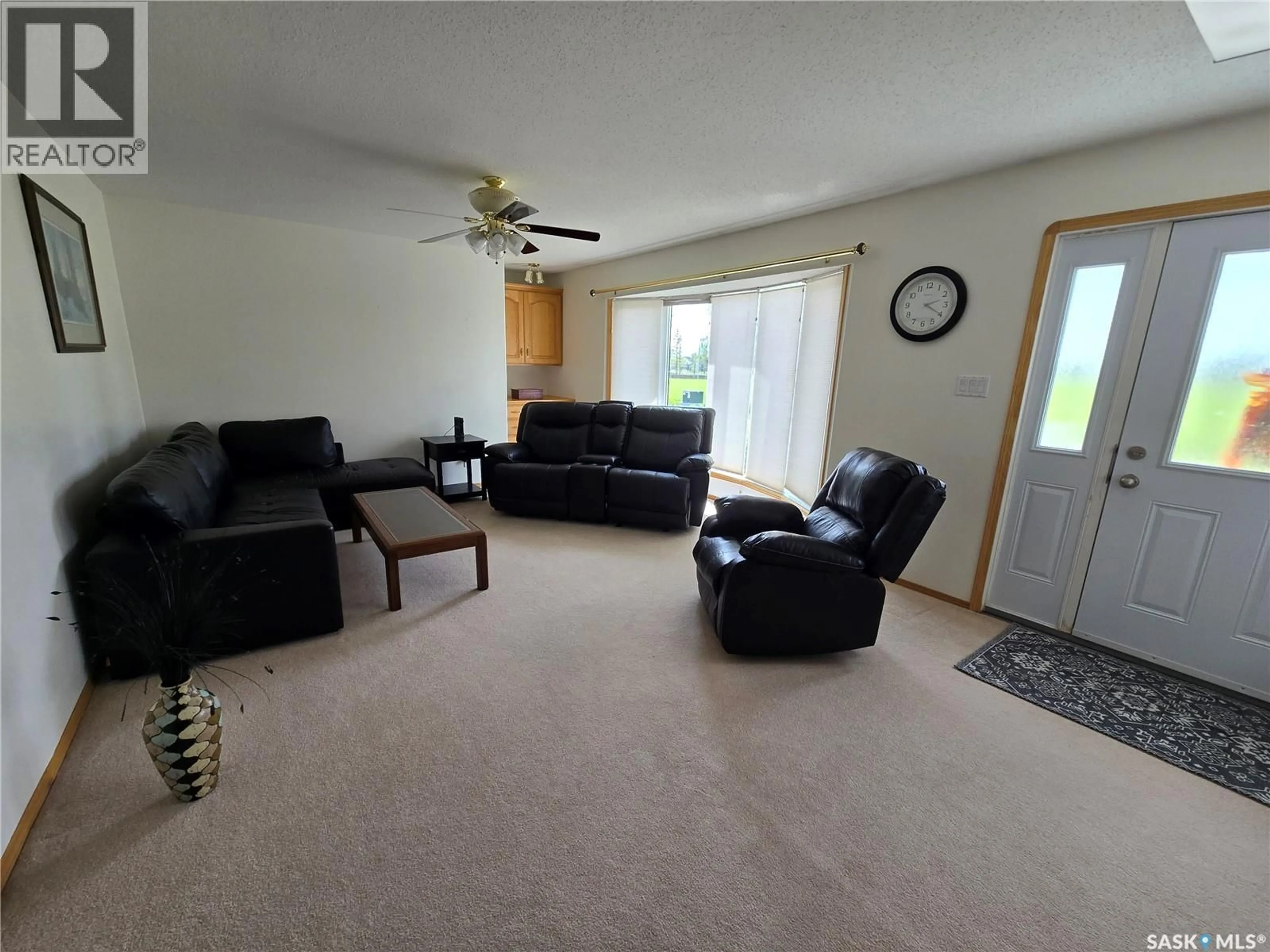 Living room with furniture, unknown for 523 MAXWELL DRIVE, Swift Current Saskatchewan S9H4Z6