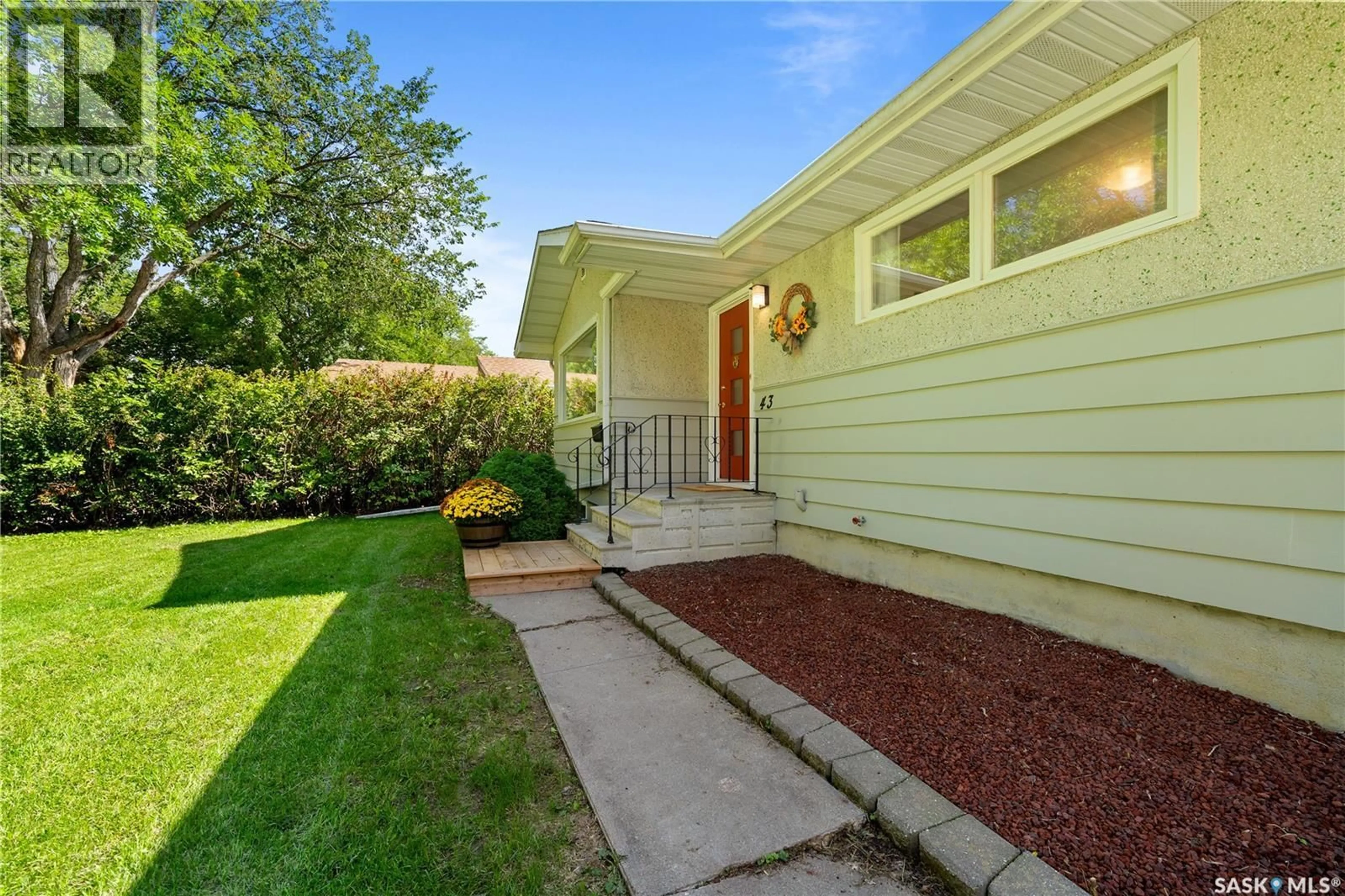 Home with vinyl exterior material, street for 43 COWBURN CRESCENT, Regina Saskatchewan S4S5R9
