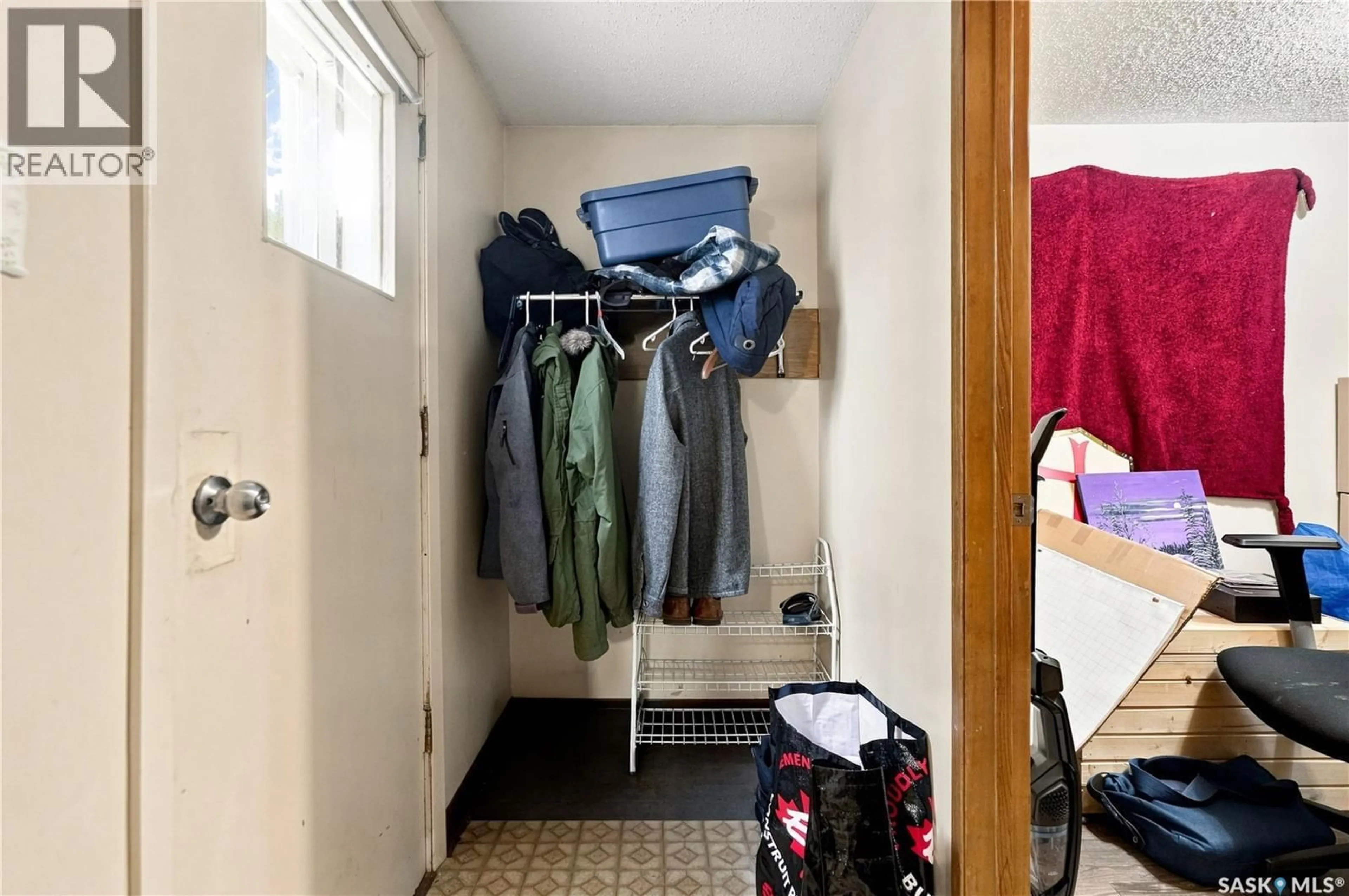 Storage room or clothes room or walk-in closet for 1425 MCINTOSH STREET, Regina Saskatchewan S4T5C4