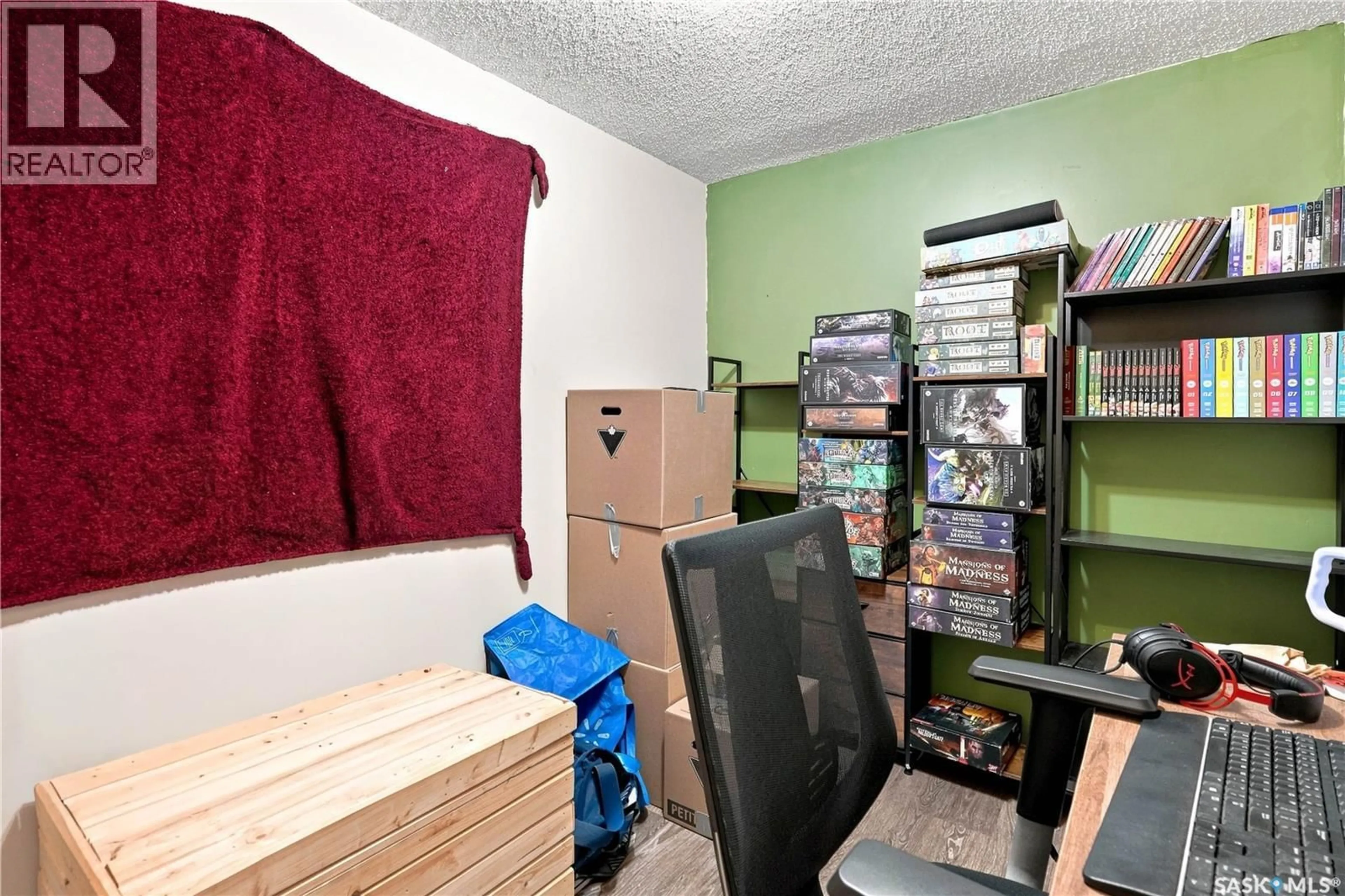 A pic of a room for 1425 MCINTOSH STREET, Regina Saskatchewan S4T5C4
