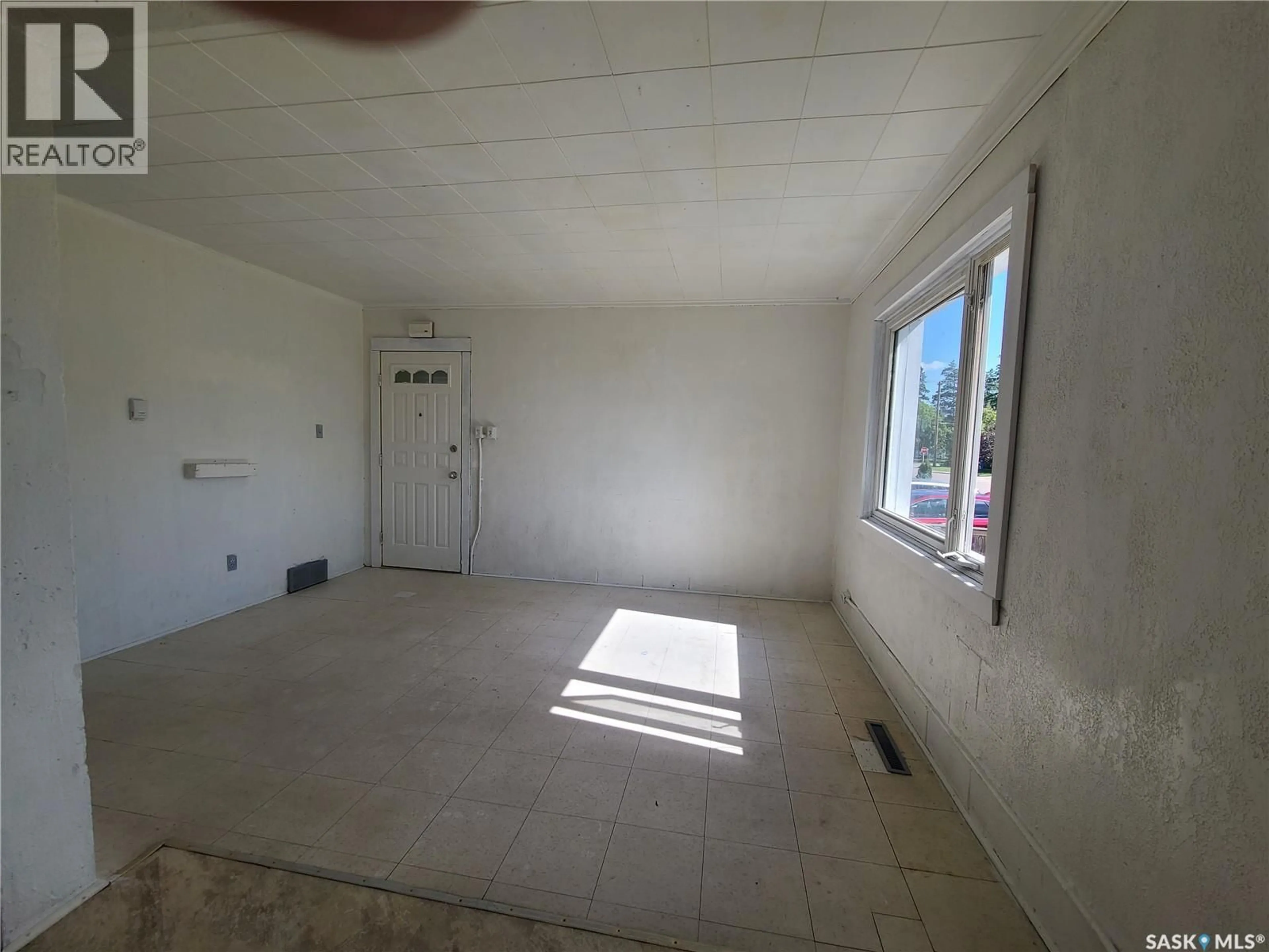 A pic of a room for 130 26TH STREET, Prince Albert Saskatchewan S6V4P9