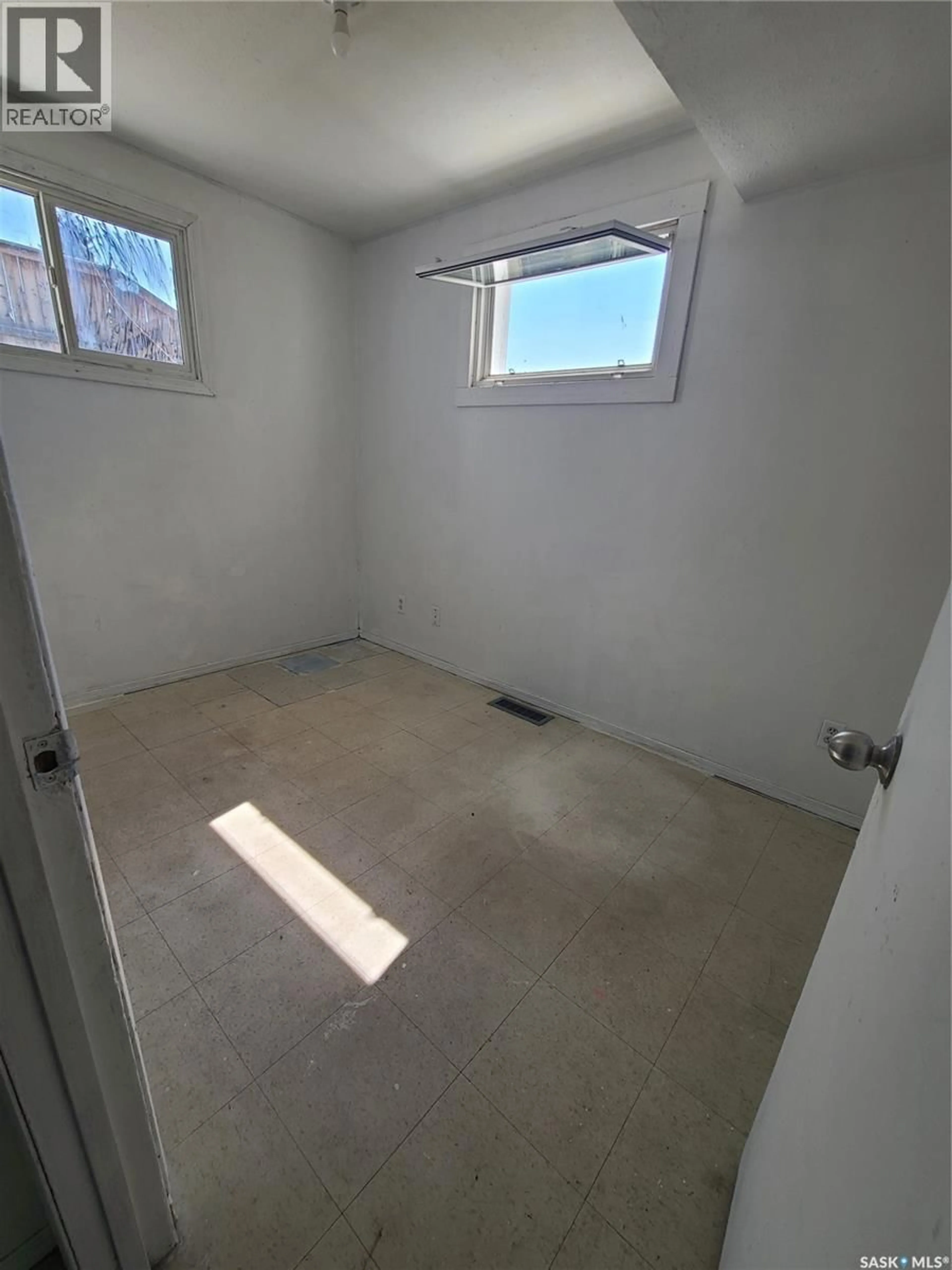 A pic of a room for 130 26TH STREET, Prince Albert Saskatchewan S6V4P9