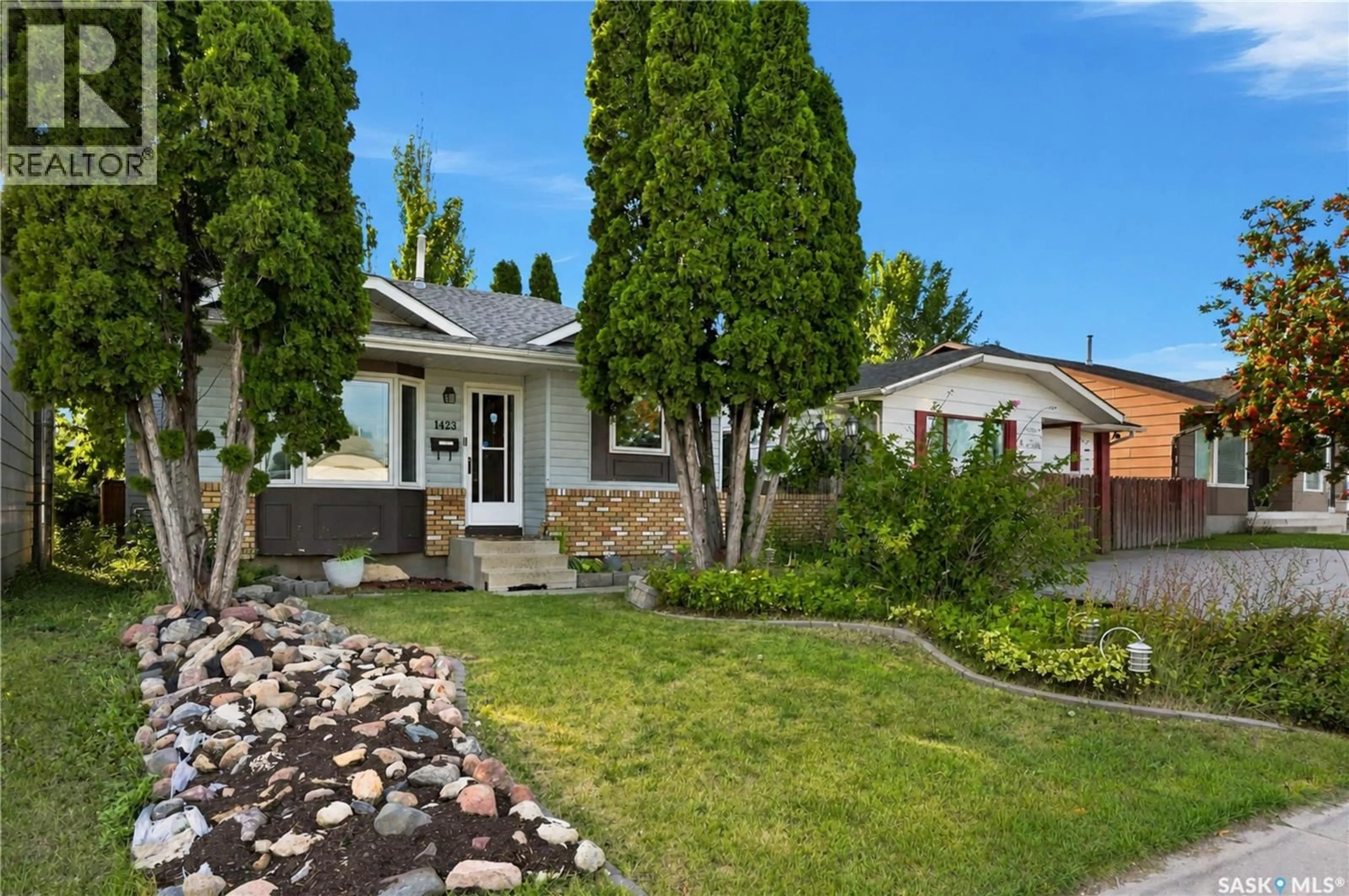 Unknown for 1423 JUNOR AVENUE, Saskatoon Saskatchewan S7L6T7