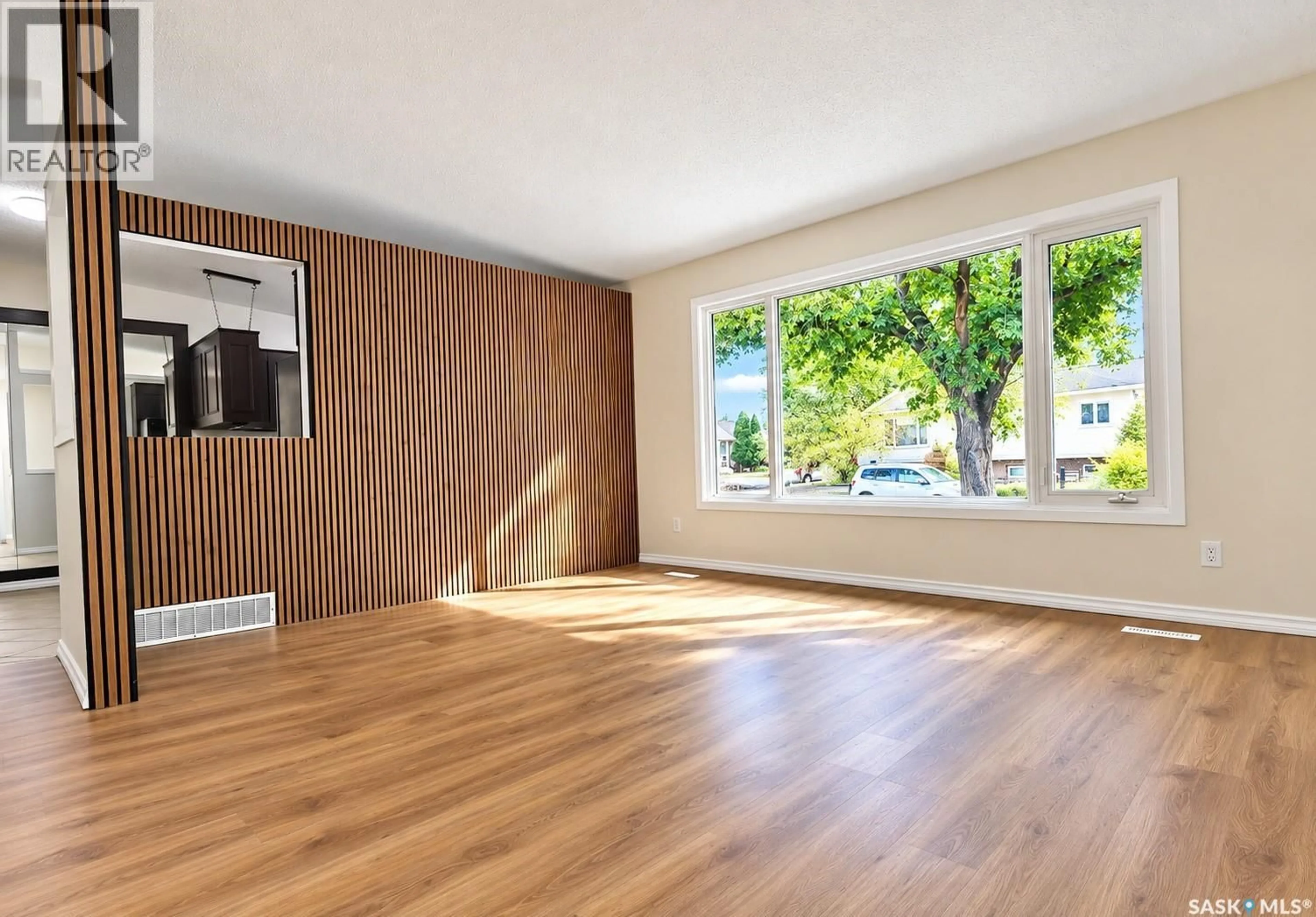 A pic of a room for 910 DEVONSHIRE DRIVE, Regina Saskatchewan S4X2L8