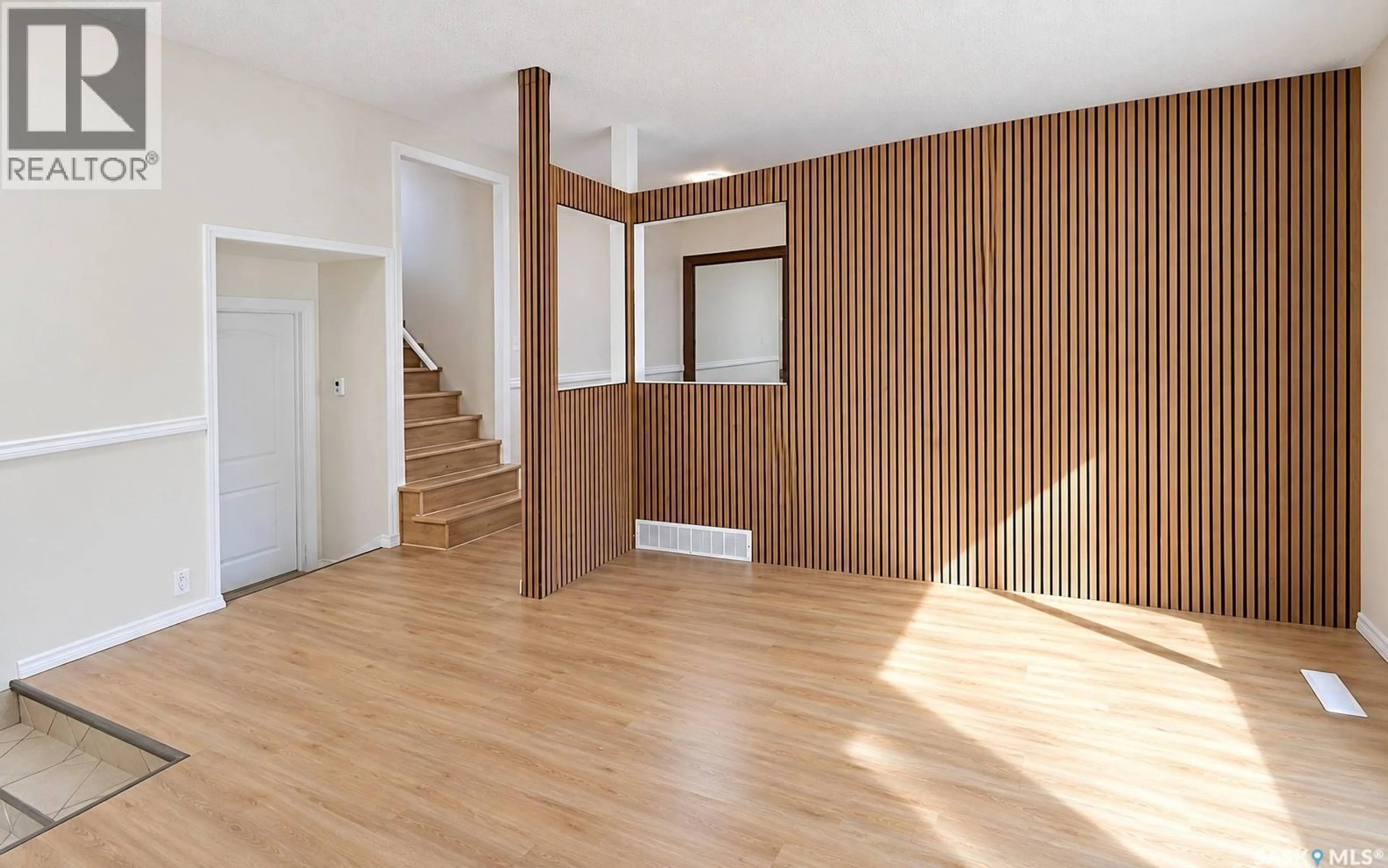 A pic of a room for 910 DEVONSHIRE DRIVE, Regina Saskatchewan S4X2L8