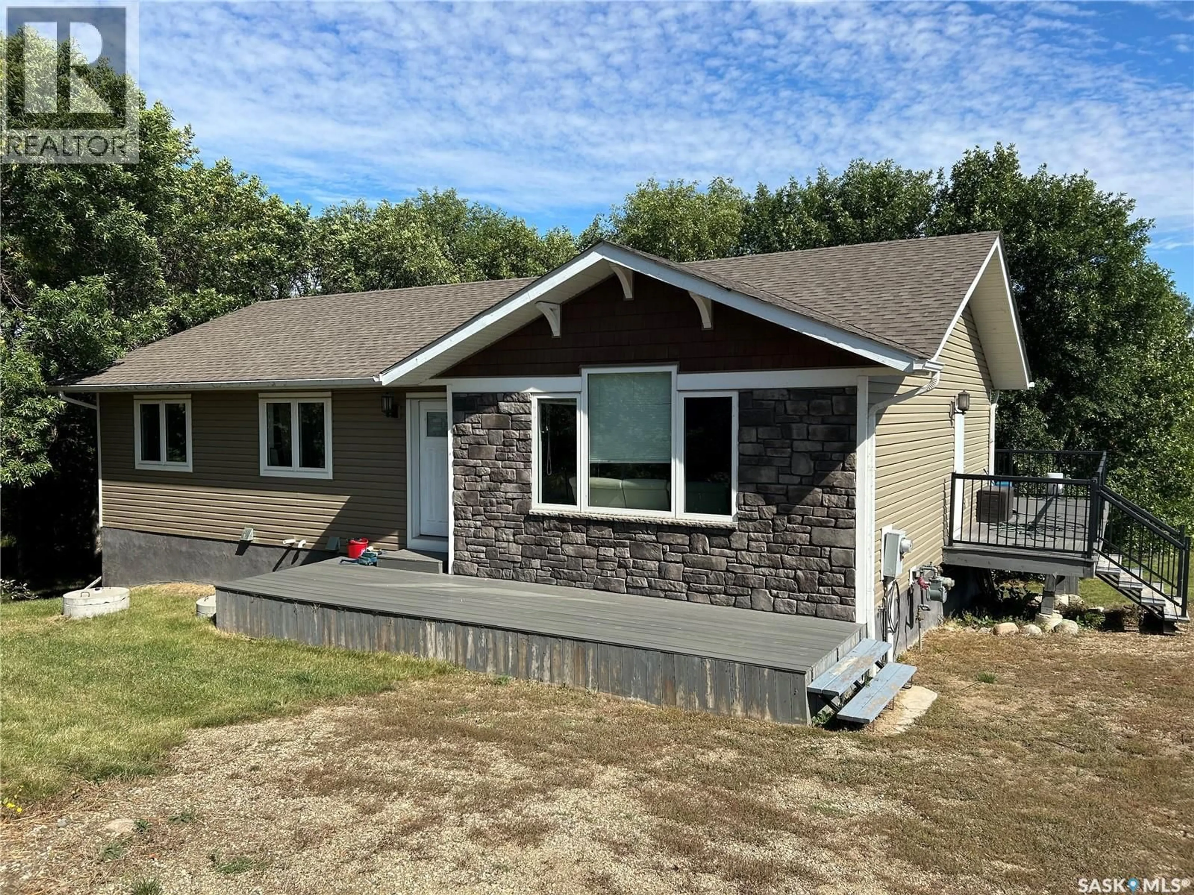 Home with vinyl exterior material, unknown for 1260 TATANKA DRIVE, Buffalo Pound Lake Saskatchewan S6H5G1