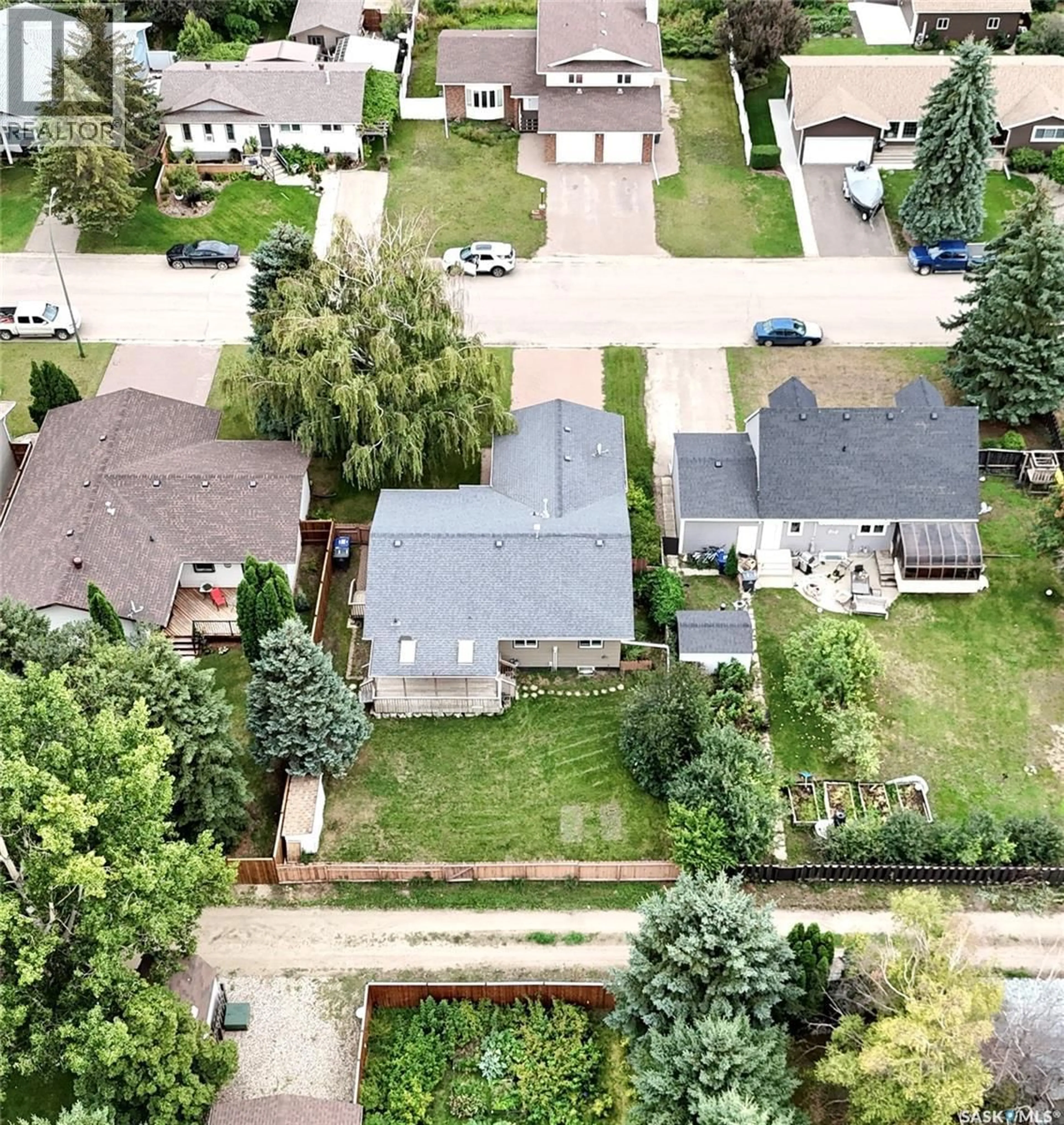 A pic from outside/outdoor area/front of a property/back of a property/a pic from drone, street for 508 MCGILLIVRAY STREET, Outlook Saskatchewan S0L2N0