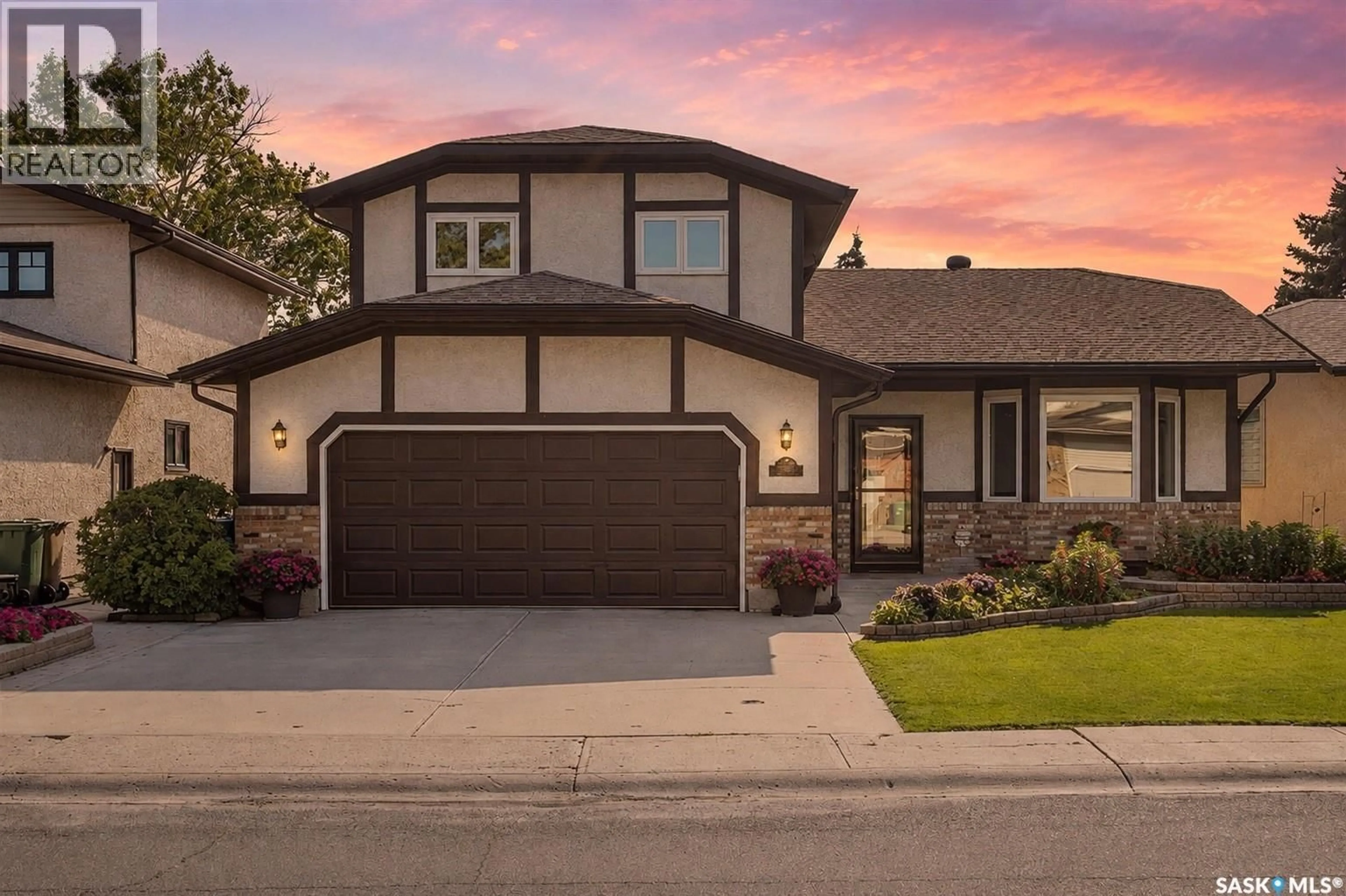 Home with brick exterior material, street for 3042 ZARAN CRESCENT, Regina Saskatchewan S4V1Y4