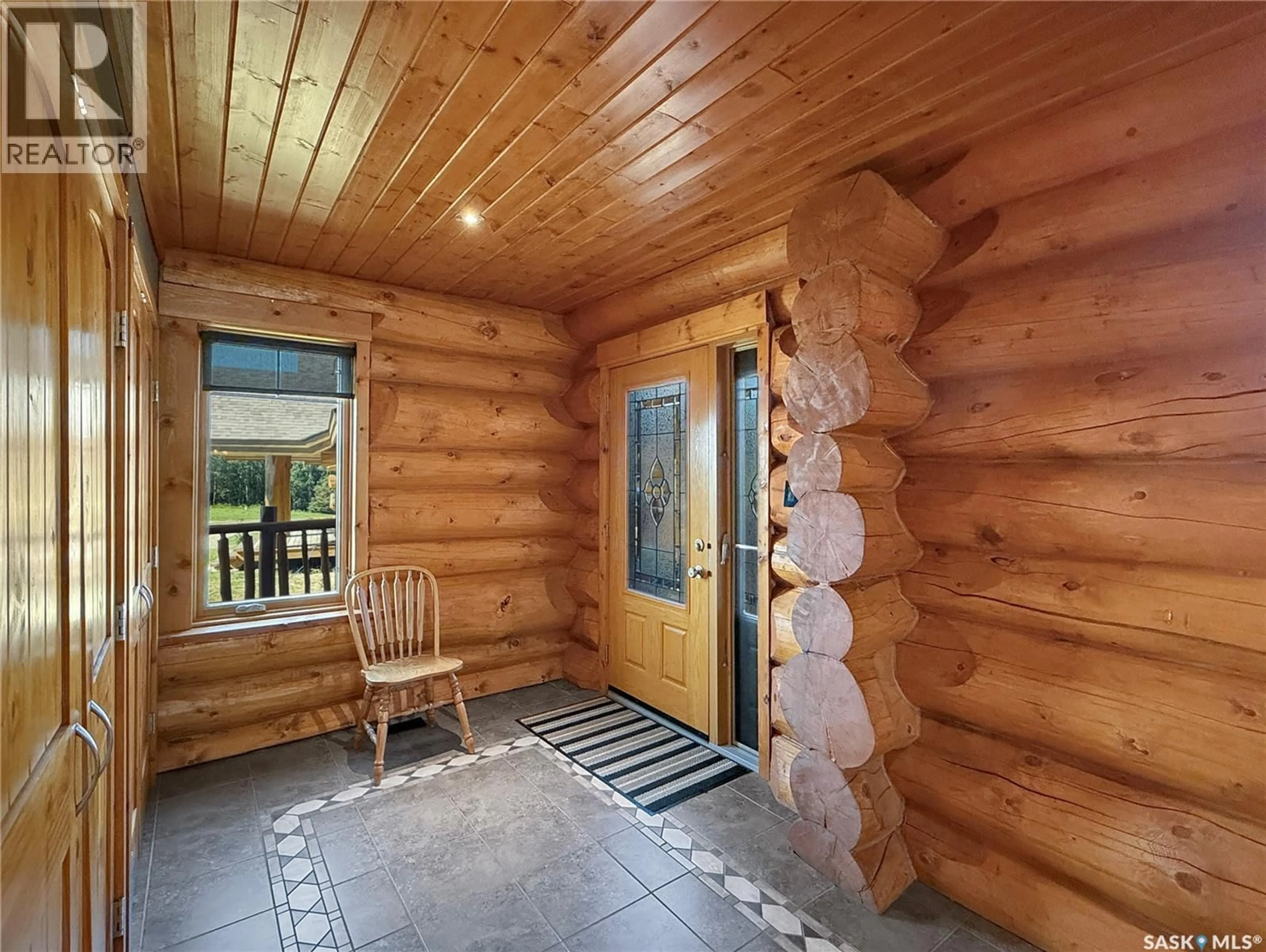 Indoor entryway for 240 EMERALD WAY, Spiritwood Rm No. 496 Saskatchewan S0J2G0