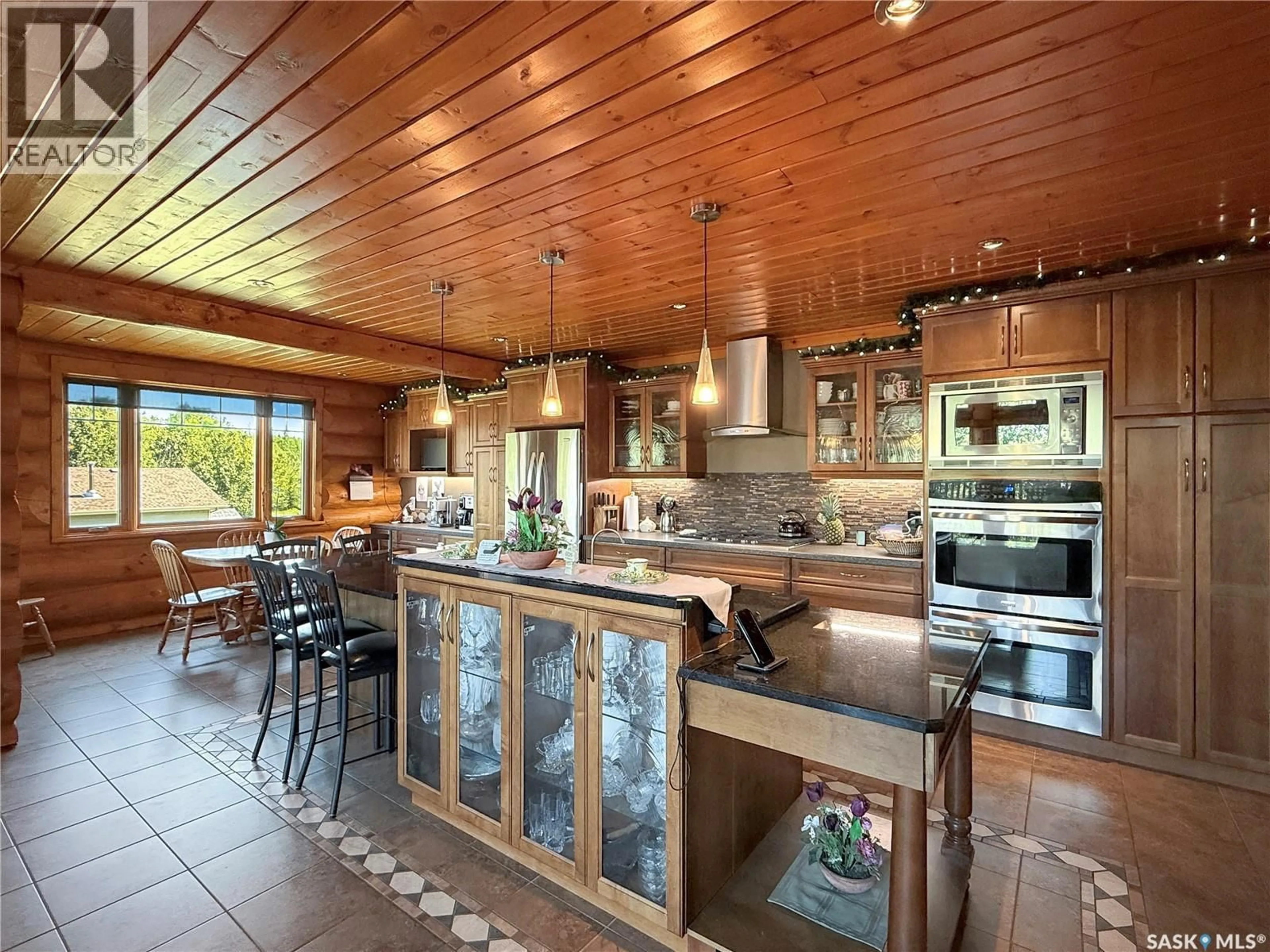 Contemporary kitchen, unknown for 240 EMERALD WAY, Spiritwood Rm No. 496 Saskatchewan S0J2G0
