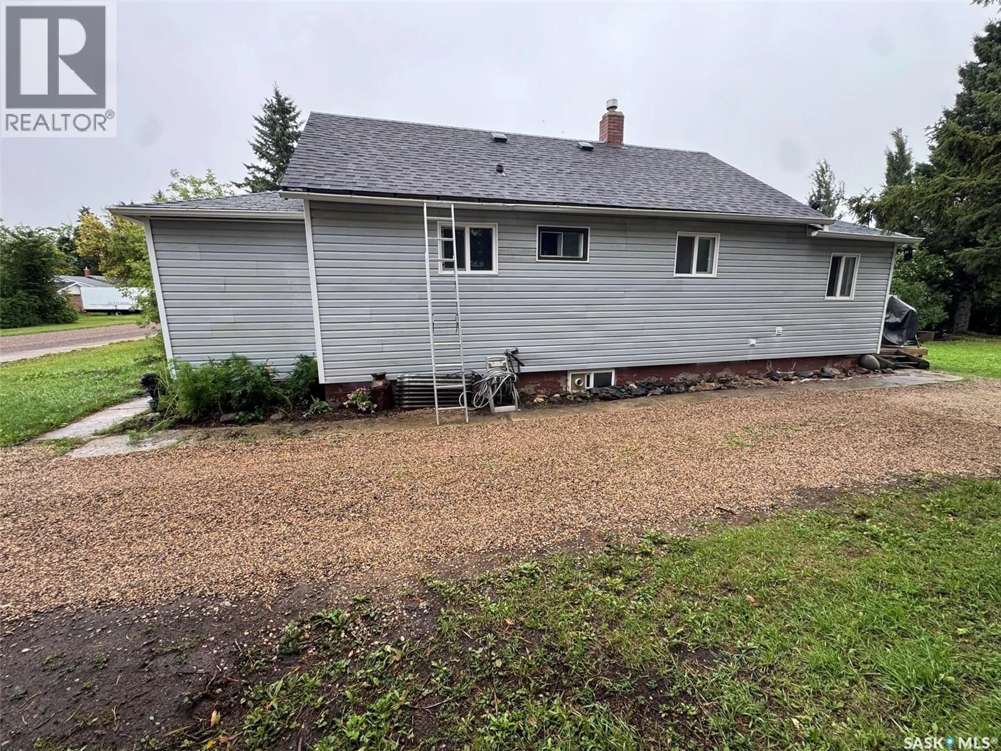 A pic from outside/outdoor area/front of a property/back of a property/a pic from drone, building for 502 4TH STREET, Spalding Saskatchewan S0K4C0