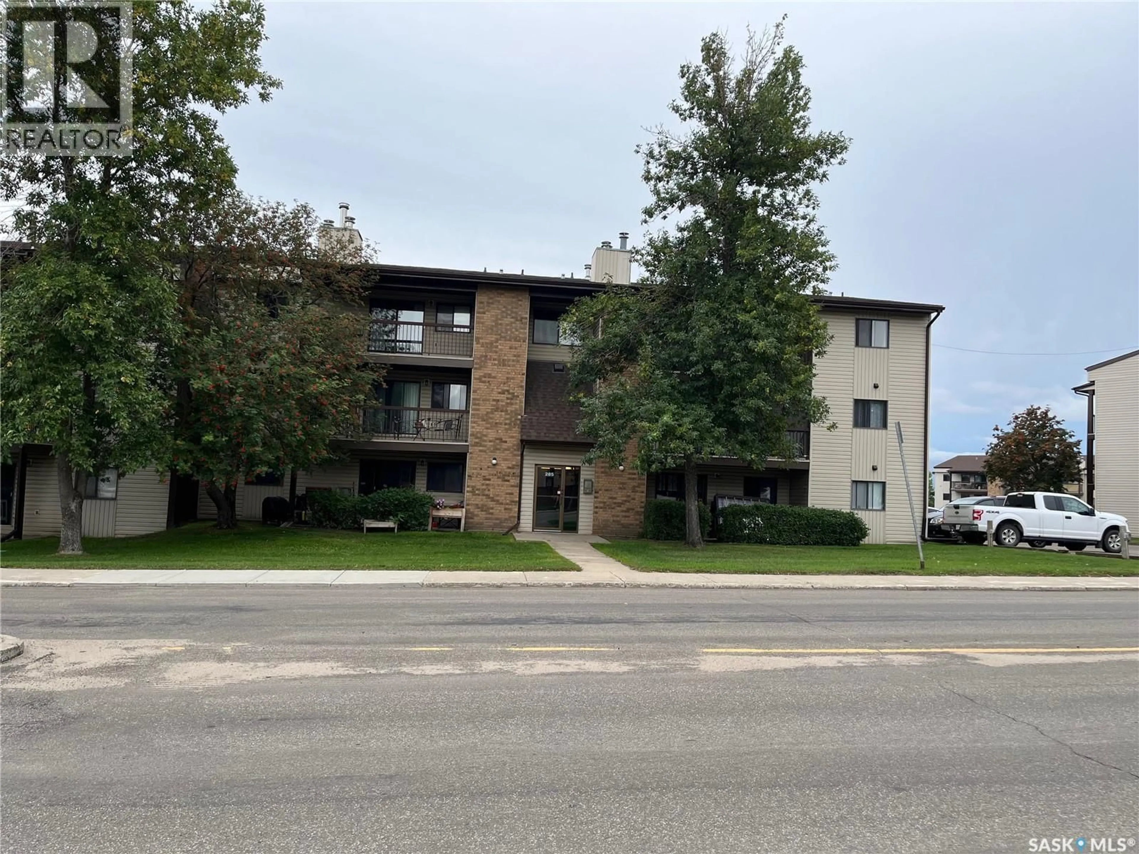 Unknown for 285 - 301 KINGSMERE BOULEVARD, Saskatoon Saskatchewan S7J4J6