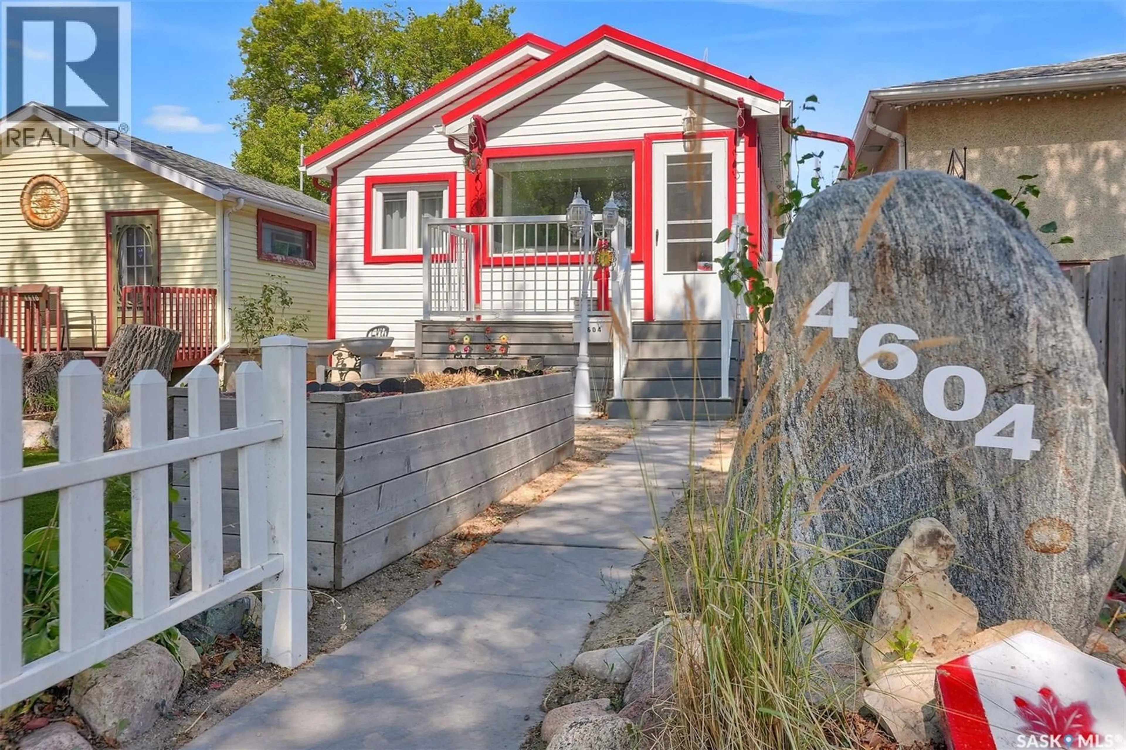 Patio, street for 4604 DEWDNEY AVENUE, Regina Saskatchewan S4T1B4