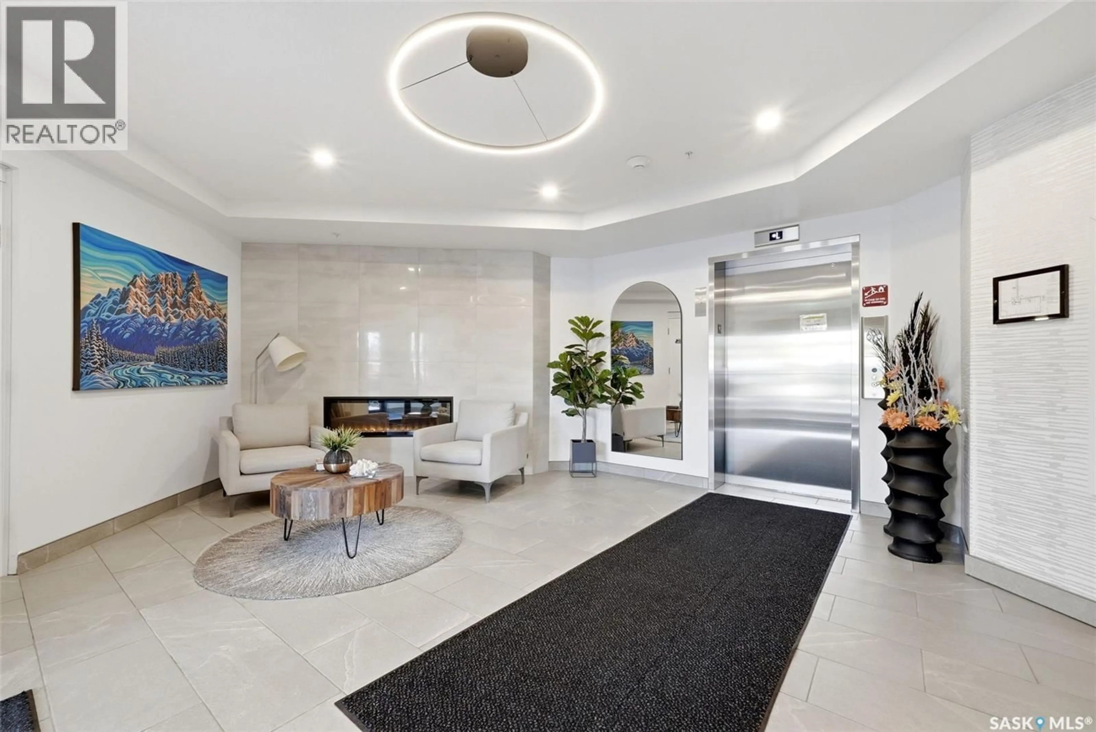 Lobby for 218 - 3581 EVANS COURT, Regina Saskatchewan S4S7A3