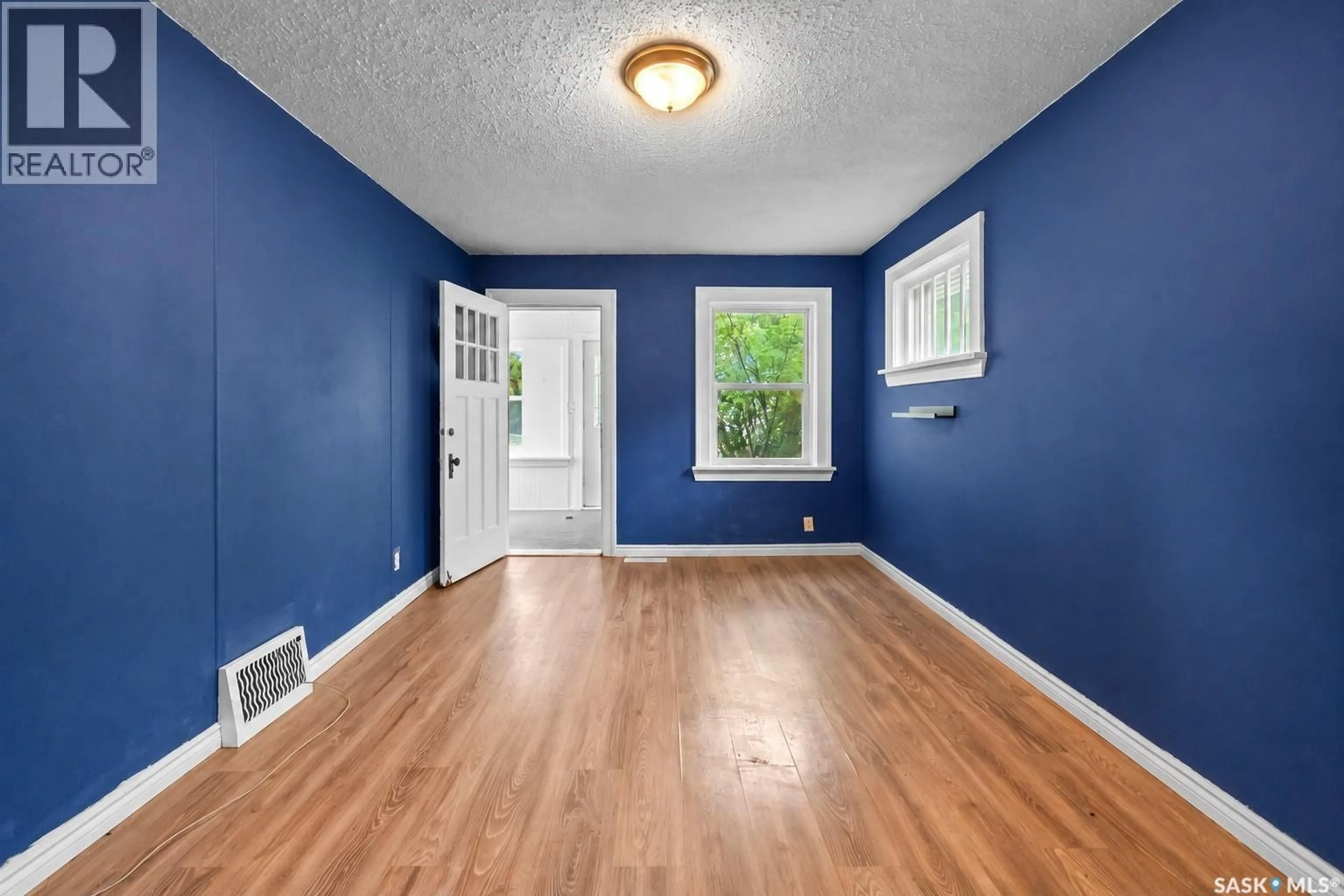 Unknown for 1450 ROYAL STREET, Regina Saskatchewan S4T5A3