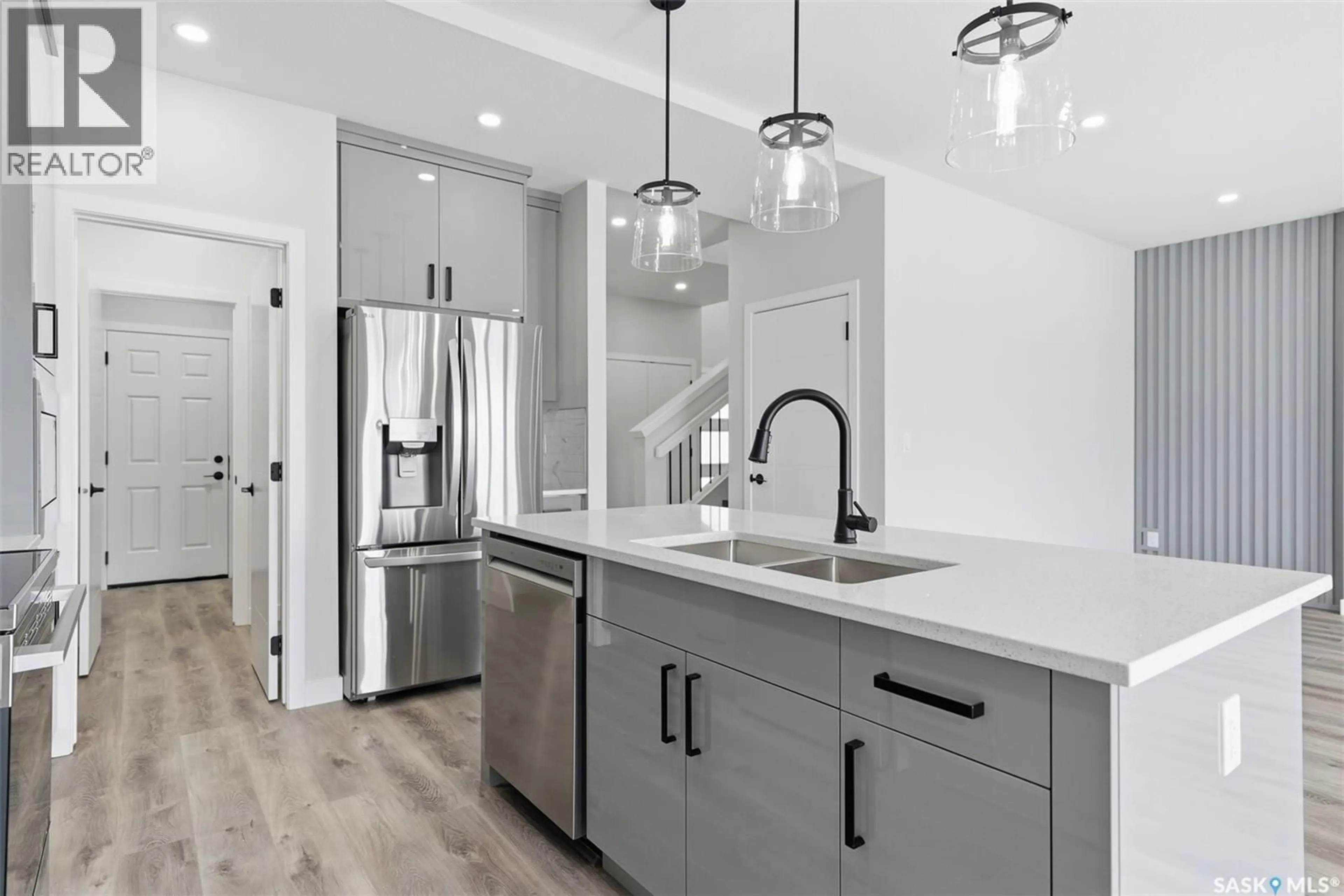 Open concept kitchen, unknown for 864 NIGHTINGALE ROAD, Saskatoon Saskatchewan S7L7R5