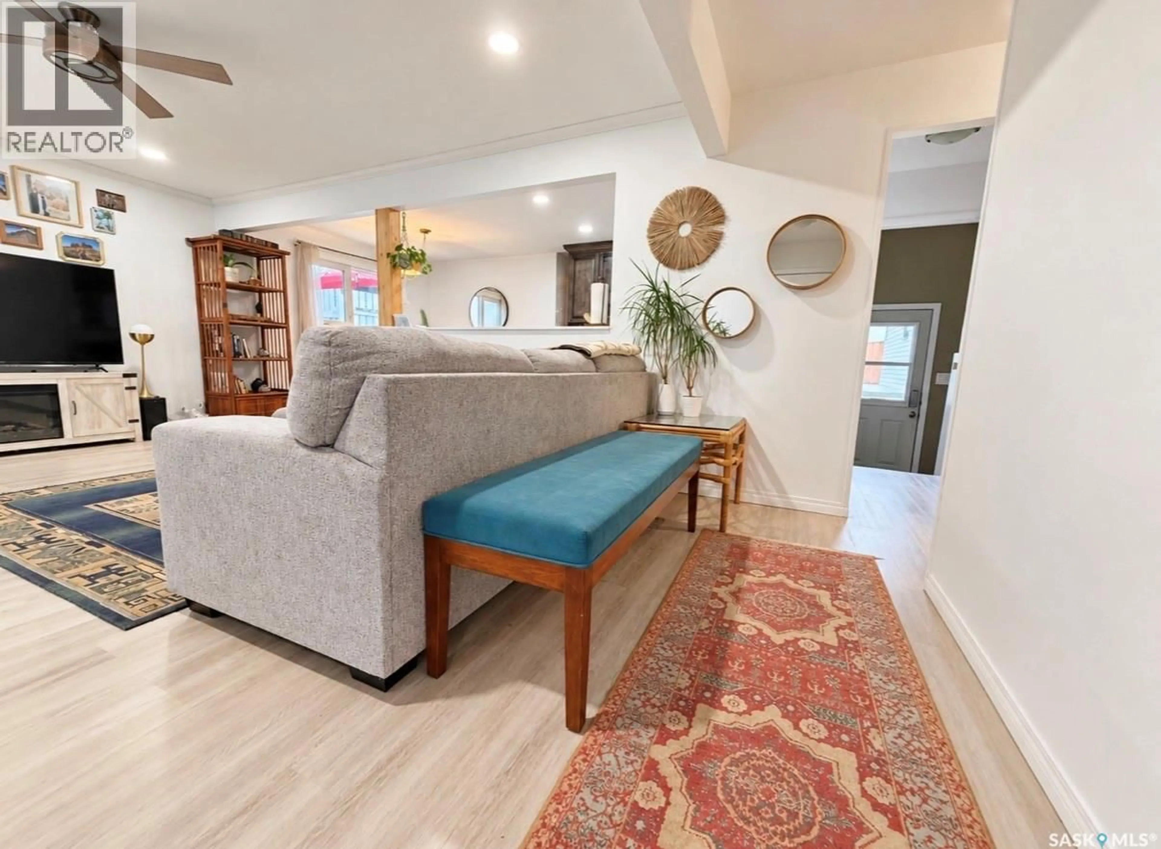 Living room with furniture, unknown for 270 CONLIN DRIVE, Swift Current Saskatchewan S9H3A8