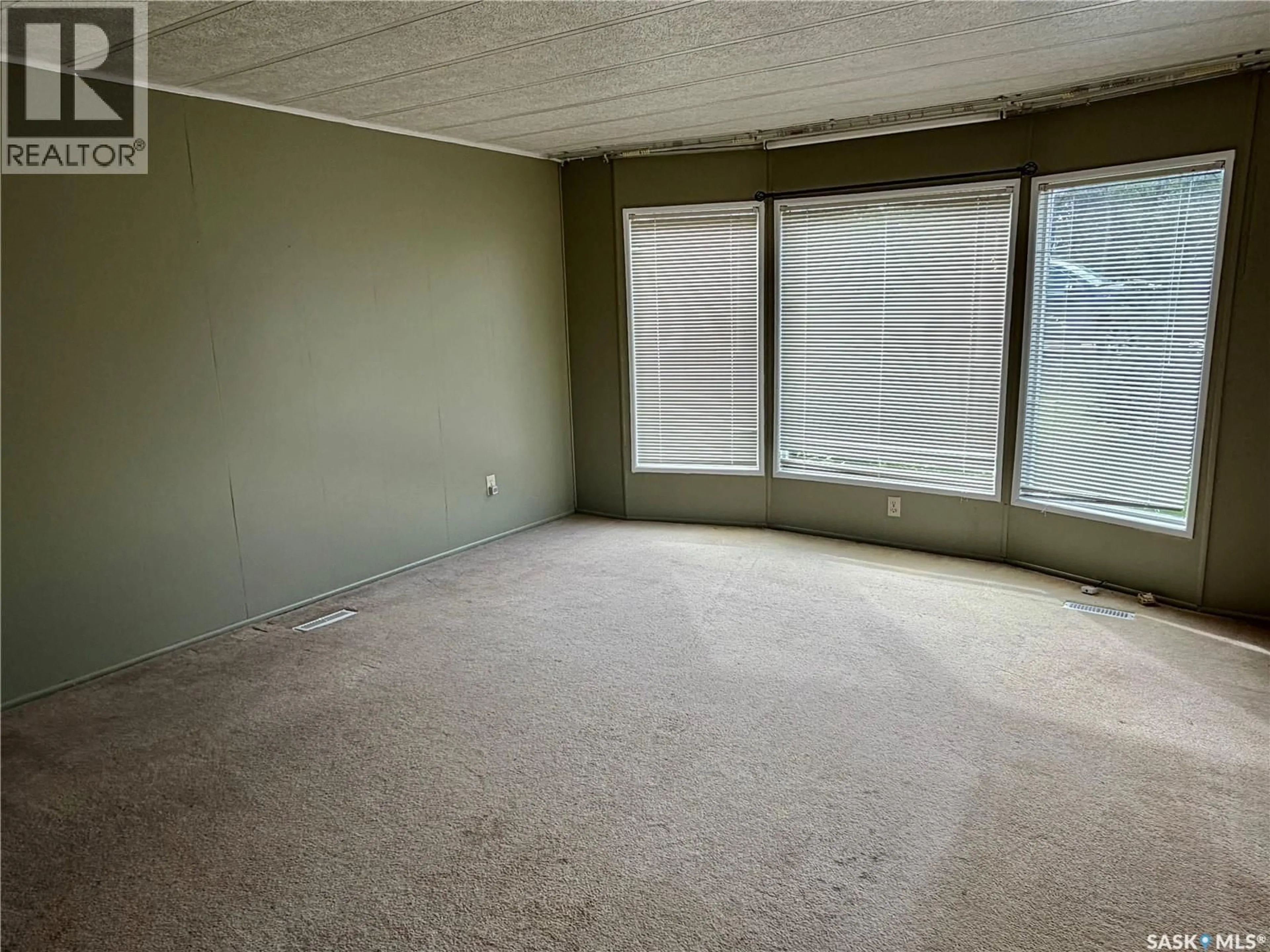 A pic of a room for 220 WRIGHT ROAD, Moosomin Saskatchewan S0G3N0