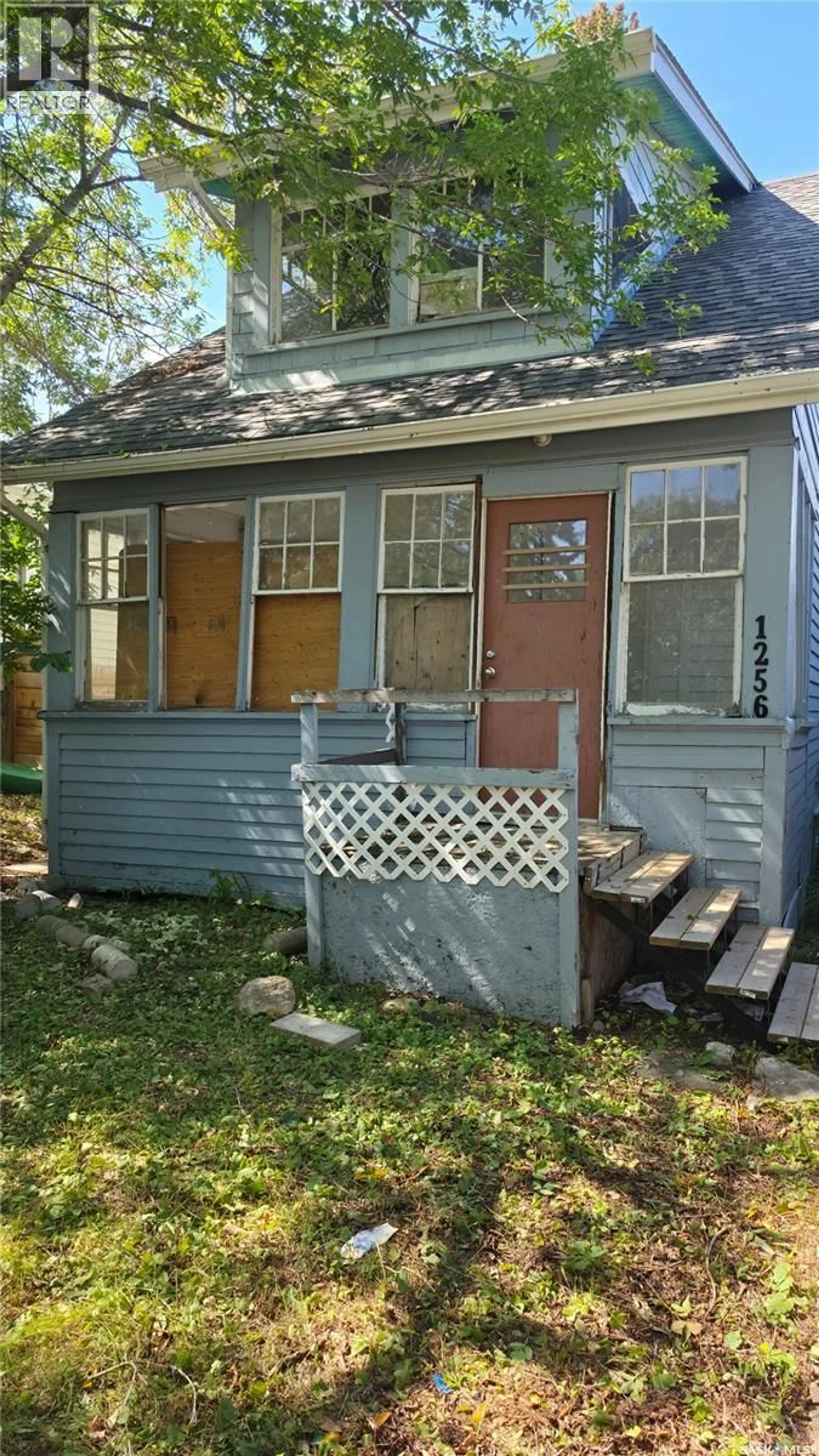 Shed for 1256 KING STREET, Regina Saskatchewan S4T4E9