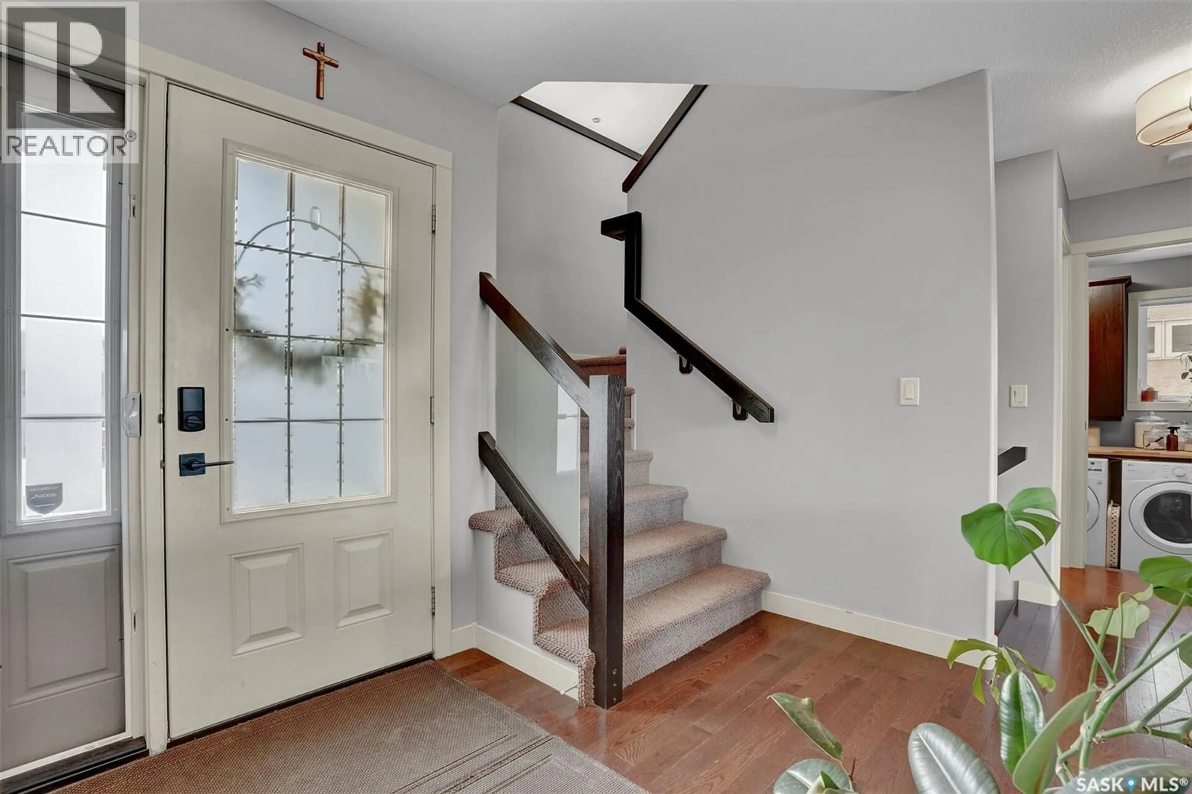 Indoor entryway for 4559 SOLIE CRESCENT, Regina Saskatchewan S4X0B4