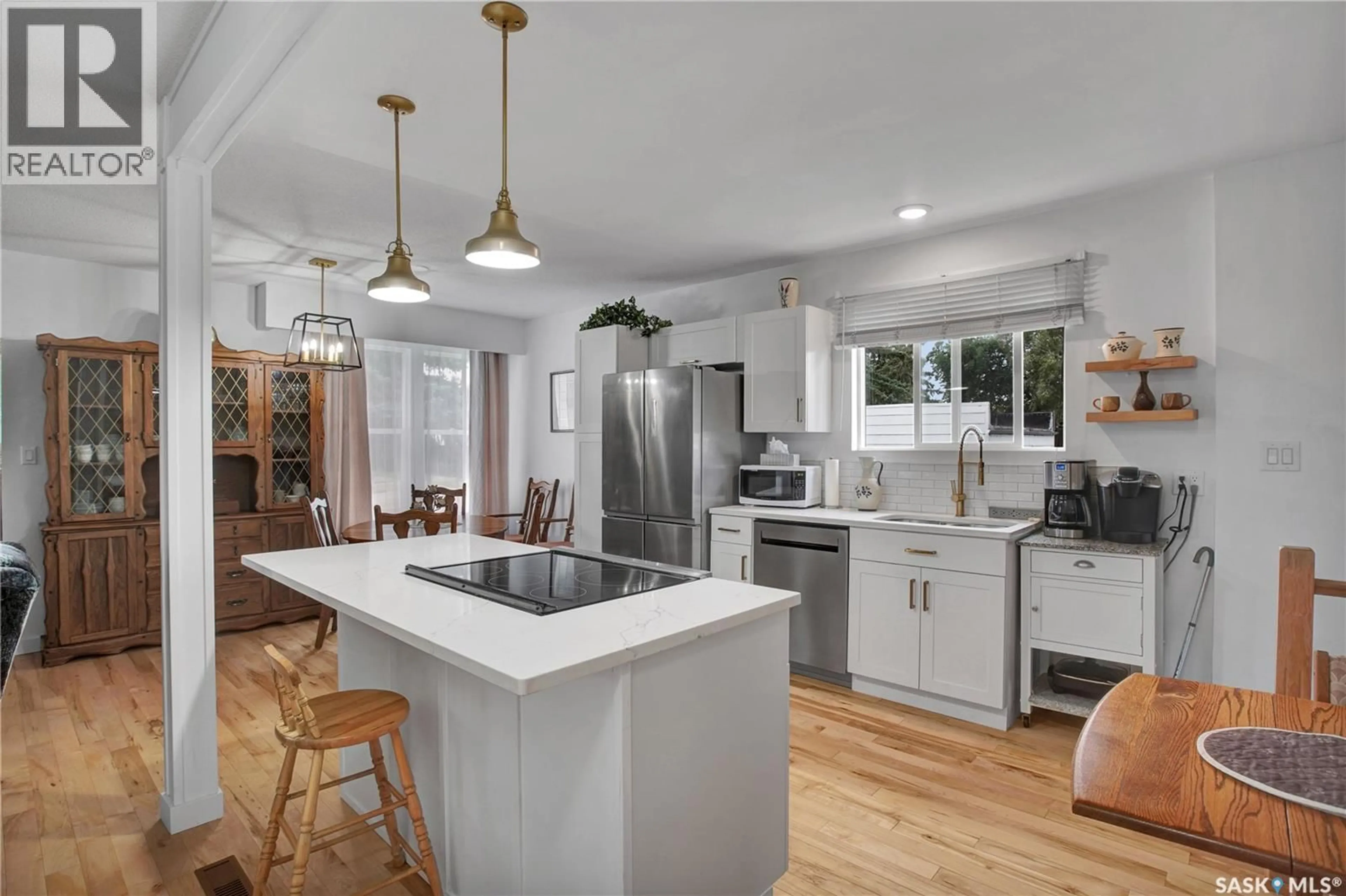Open concept kitchen, unknown for 2001 2ND STREET, Rosthern Saskatchewan S0K3R0