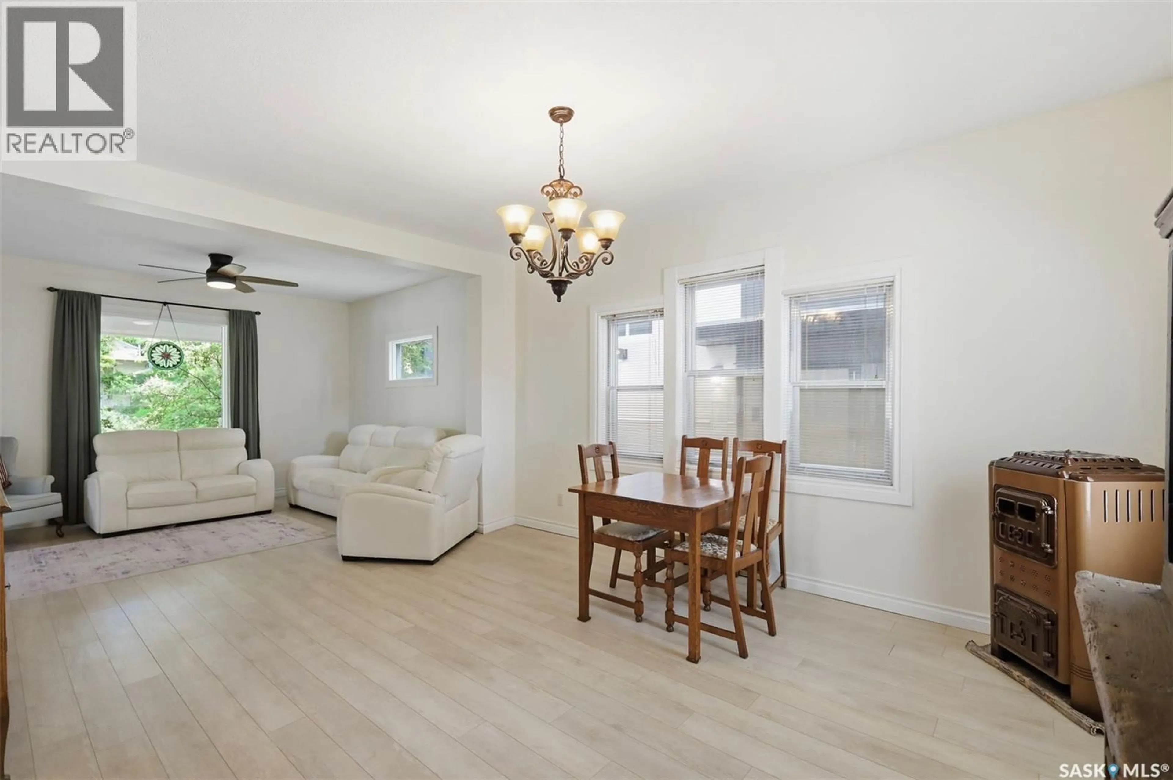 Unknown for 704 MCPHERSON AVENUE, Saskatoon Saskatchewan S7N0X8