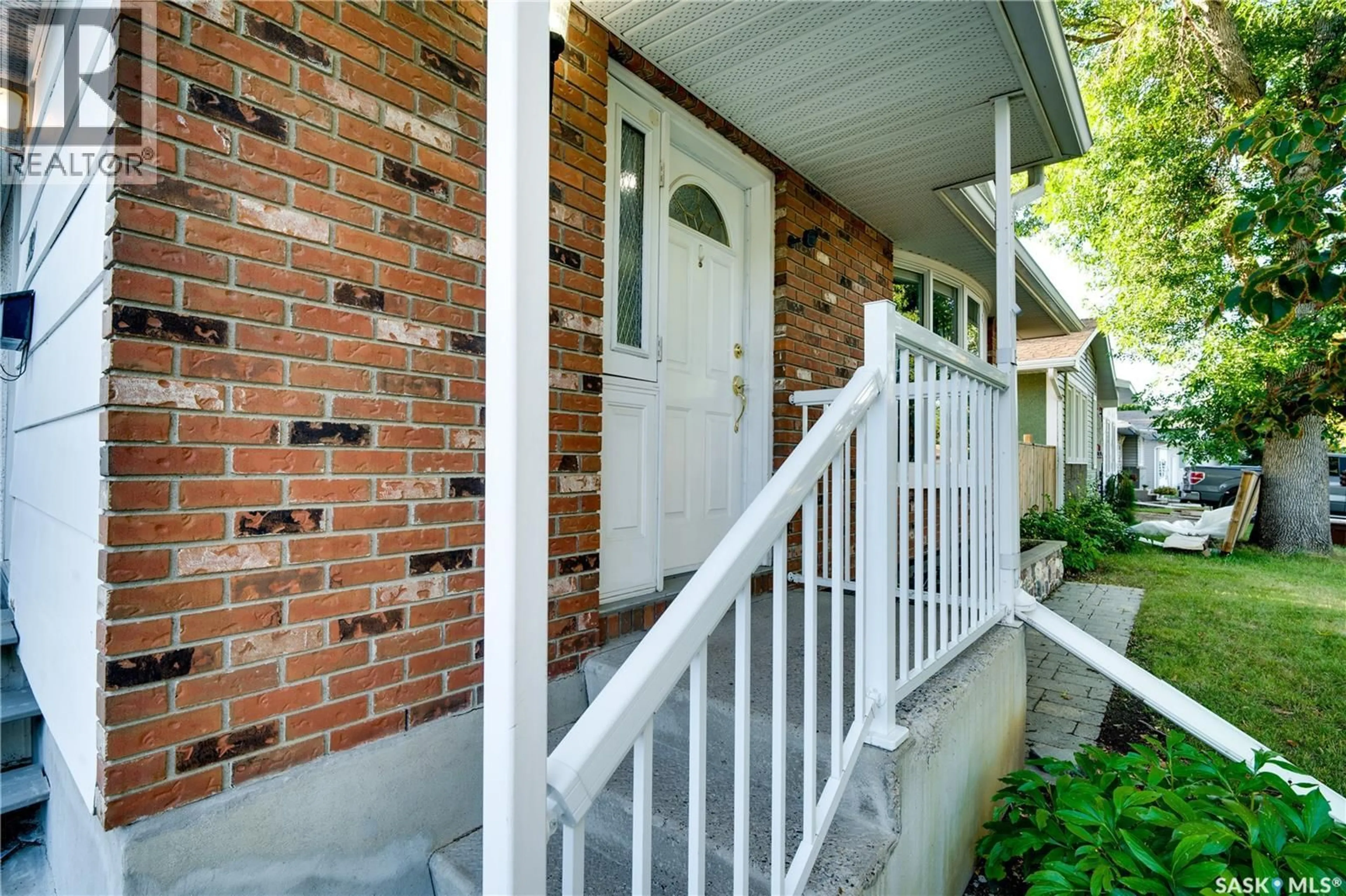 Unknown for 1304 QUEEN CRESCENT, Moose Jaw Saskatchewan S6H3G4