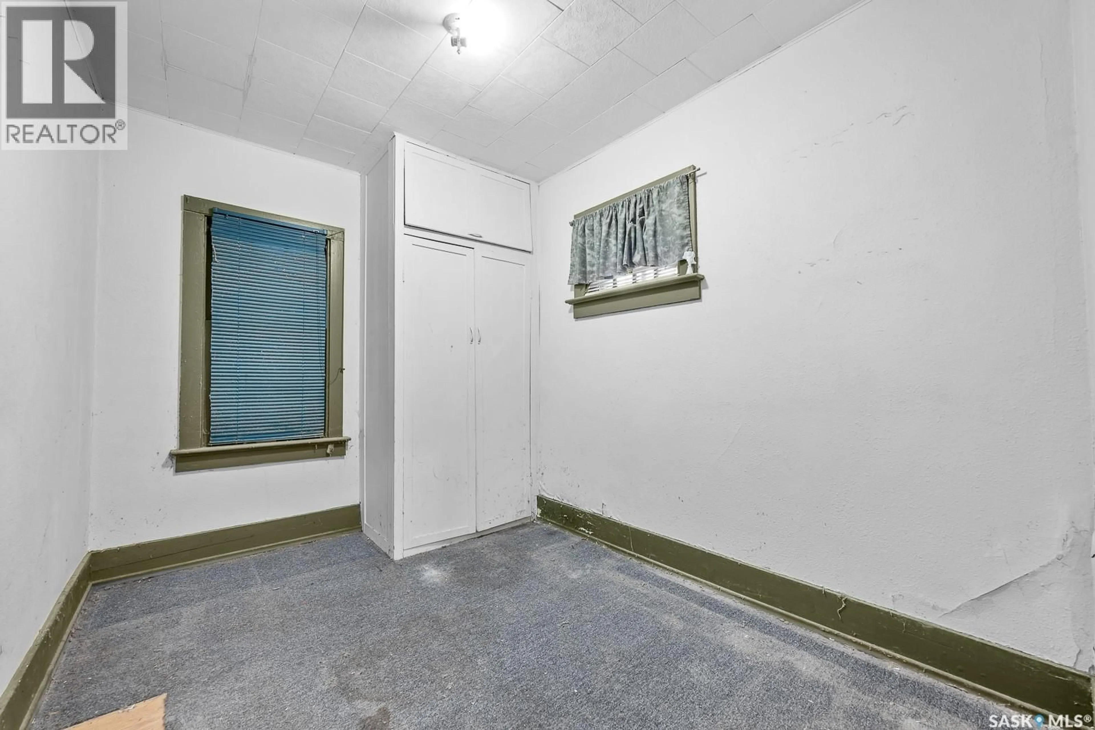 A pic of a room for 1225 KING STREET, Regina Saskatchewan S4T4G1