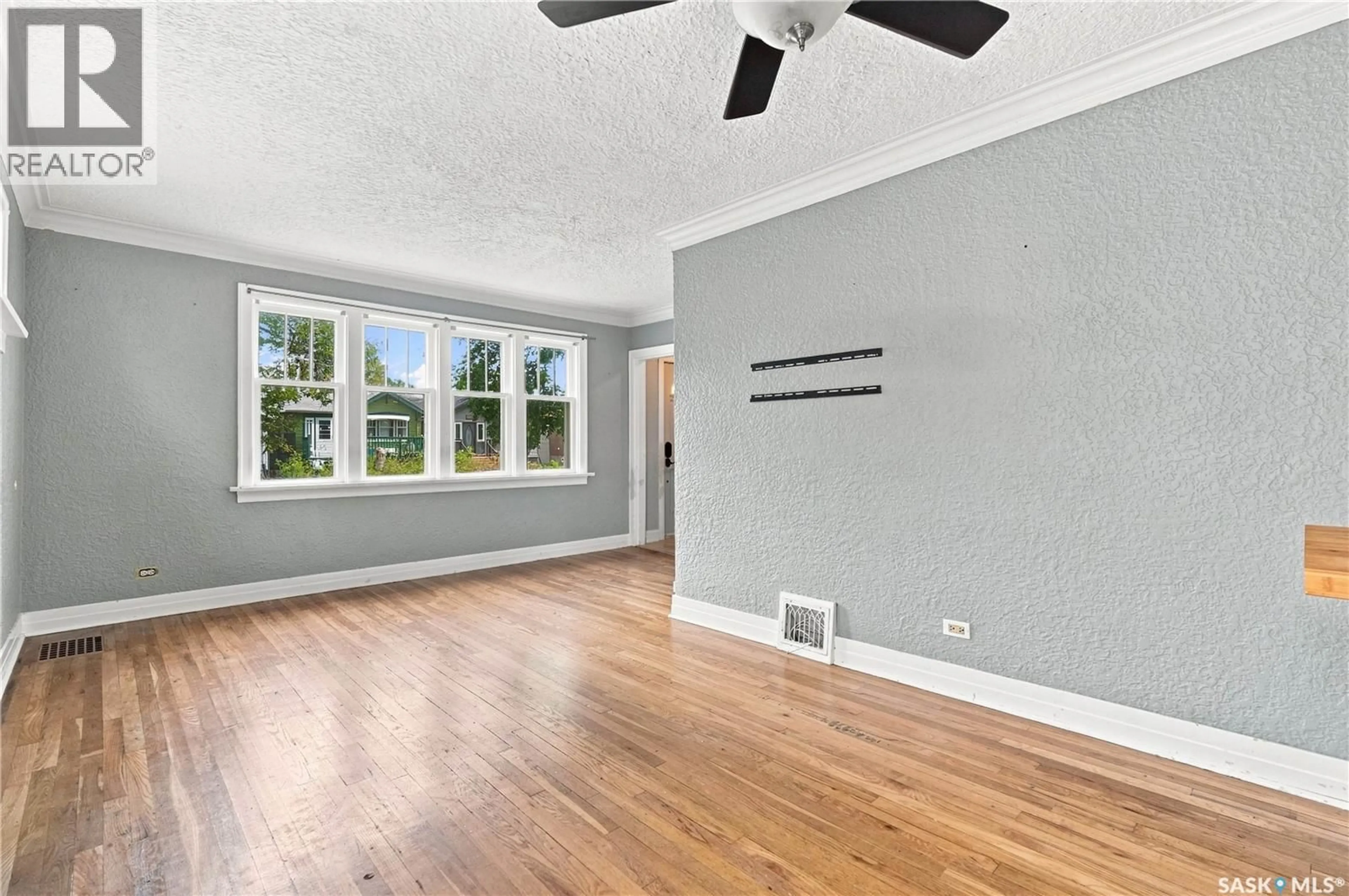 A pic of a room for 2250 BRODER STREET, Regina Saskatchewan S4N3S6