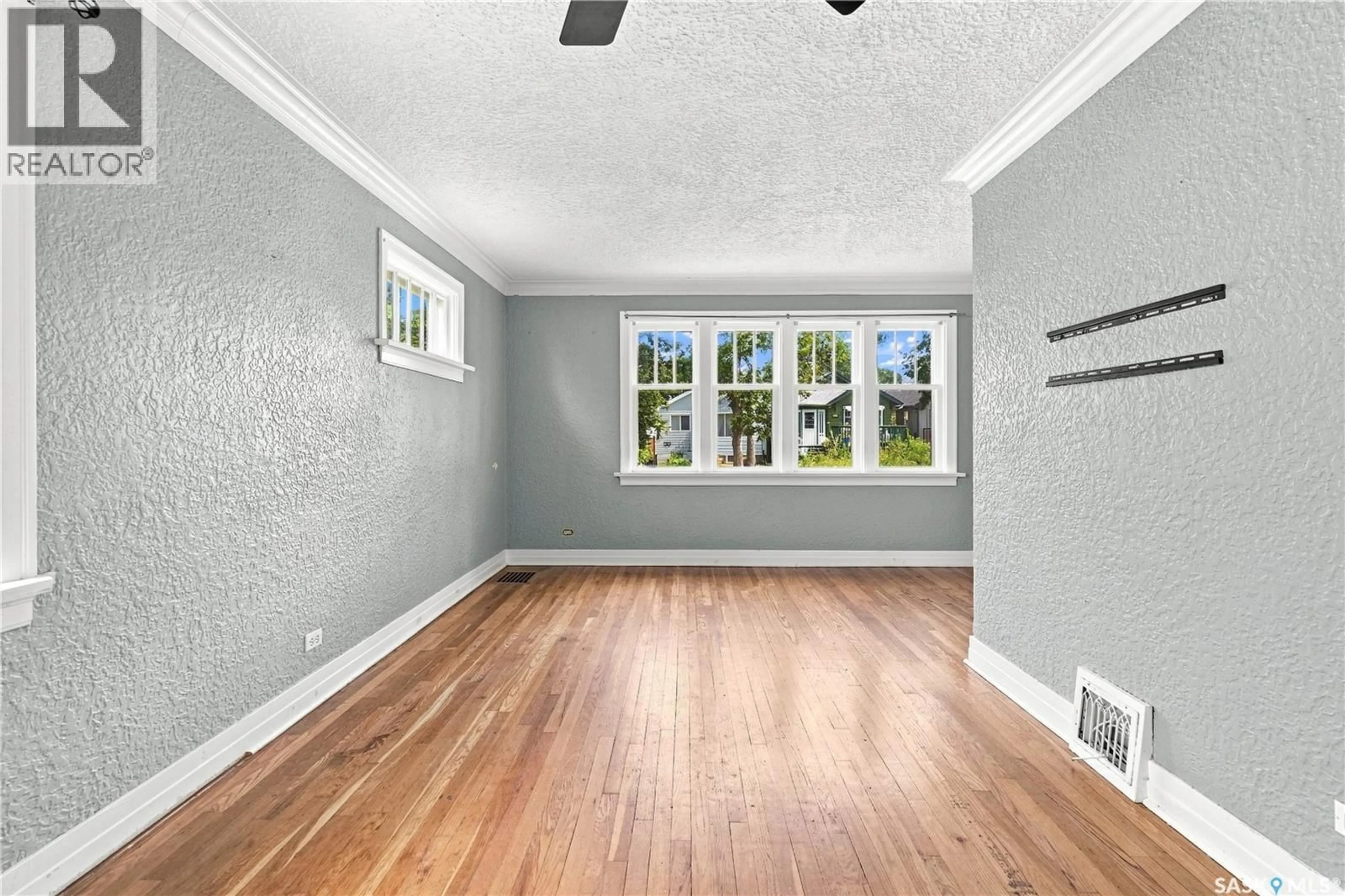 A pic of a room for 2250 BRODER STREET, Regina Saskatchewan S4N3S6