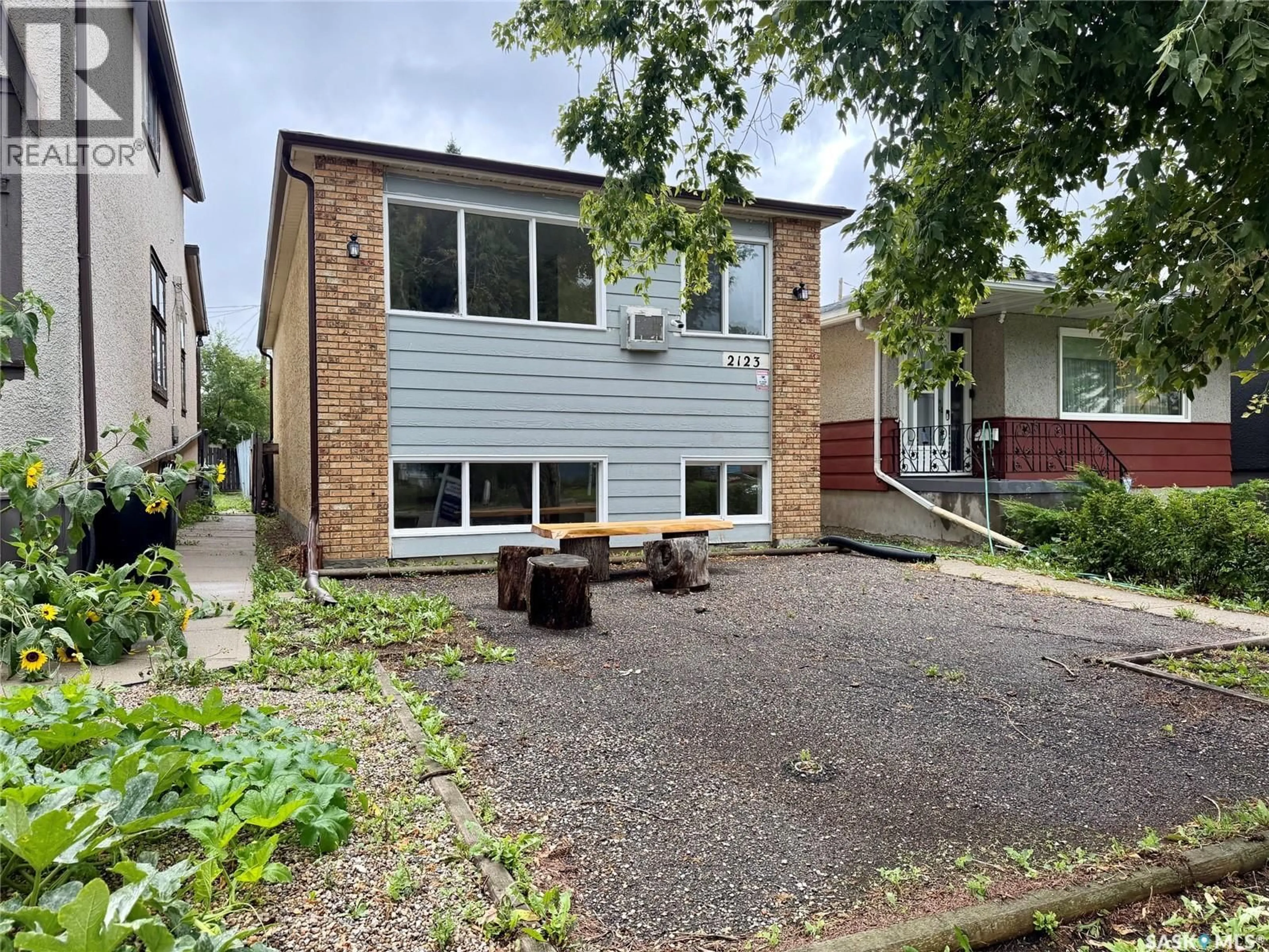 A pic from outside/outdoor area/front of a property/back of a property/a pic from drone, street for A/B - 2123 REYNOLDS STREET, Regina Saskatchewan S4N3N2