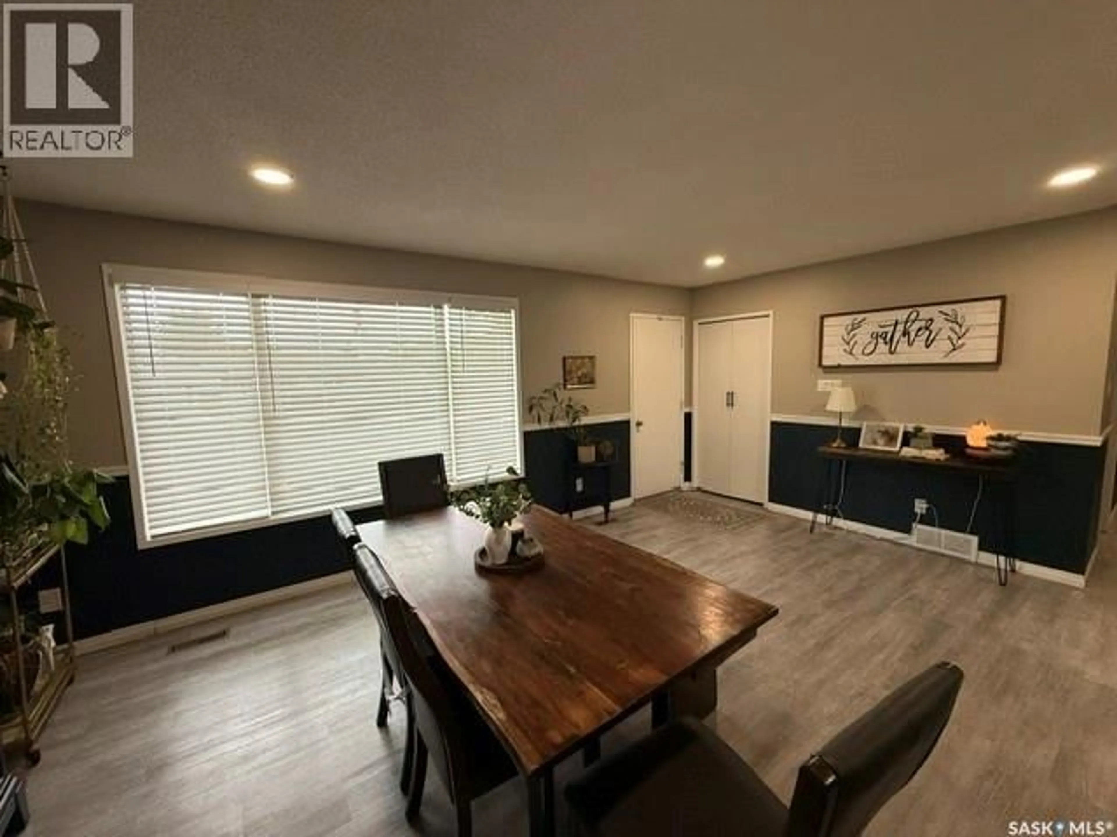 A pic of a room for 208 EAST AVENUE, Kamsack Saskatchewan S0A1S0