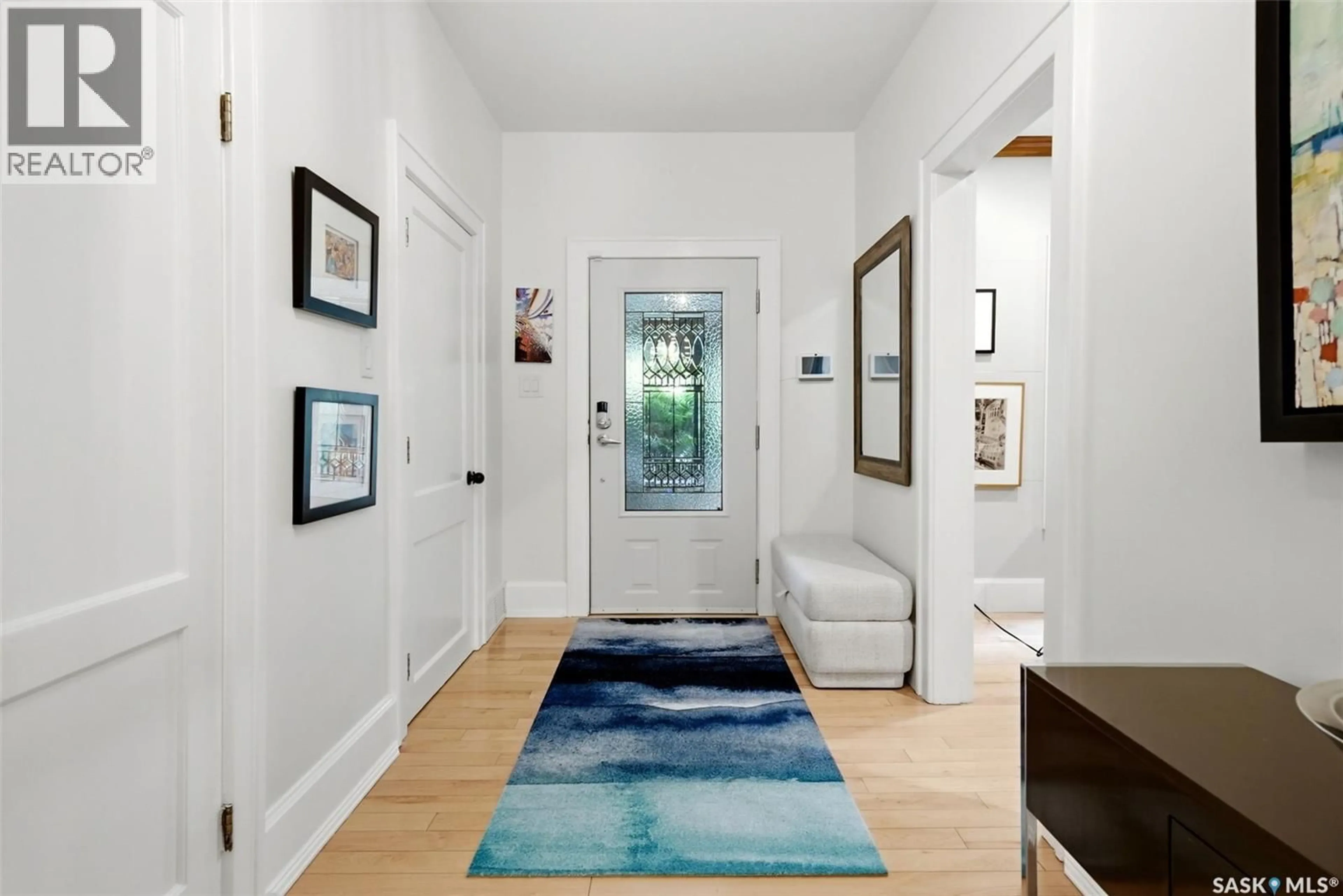 Indoor entryway for 48 ANGUS CRESCENT, Regina Saskatchewan S4T6N2