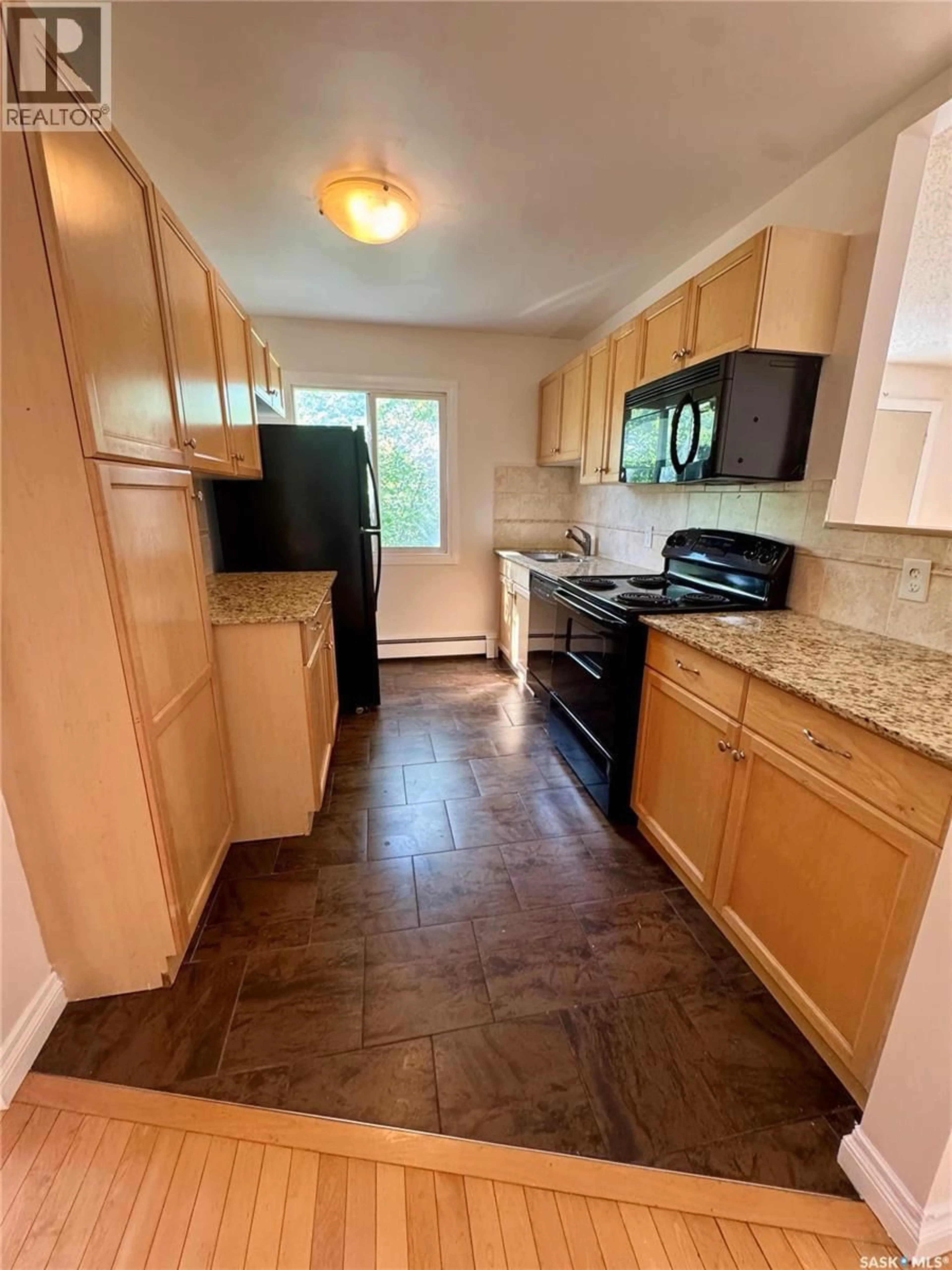 Standard kitchen, unknown for 11 - 2320 13TH AVENUE, Regina Saskatchewan S4V0V7