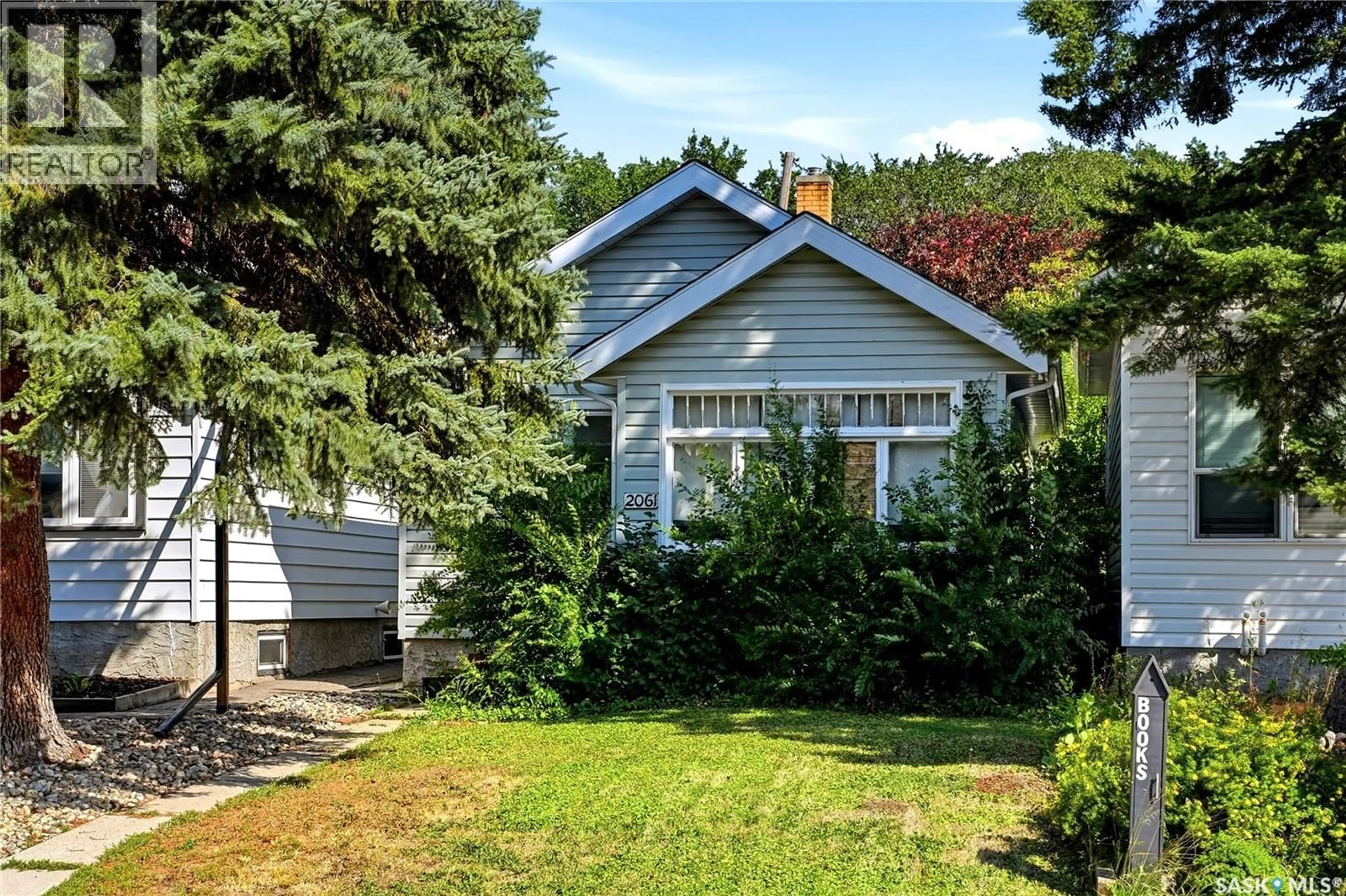 Unknown for 2061 QUEEN STREET, Regina Saskatchewan S4T4C2