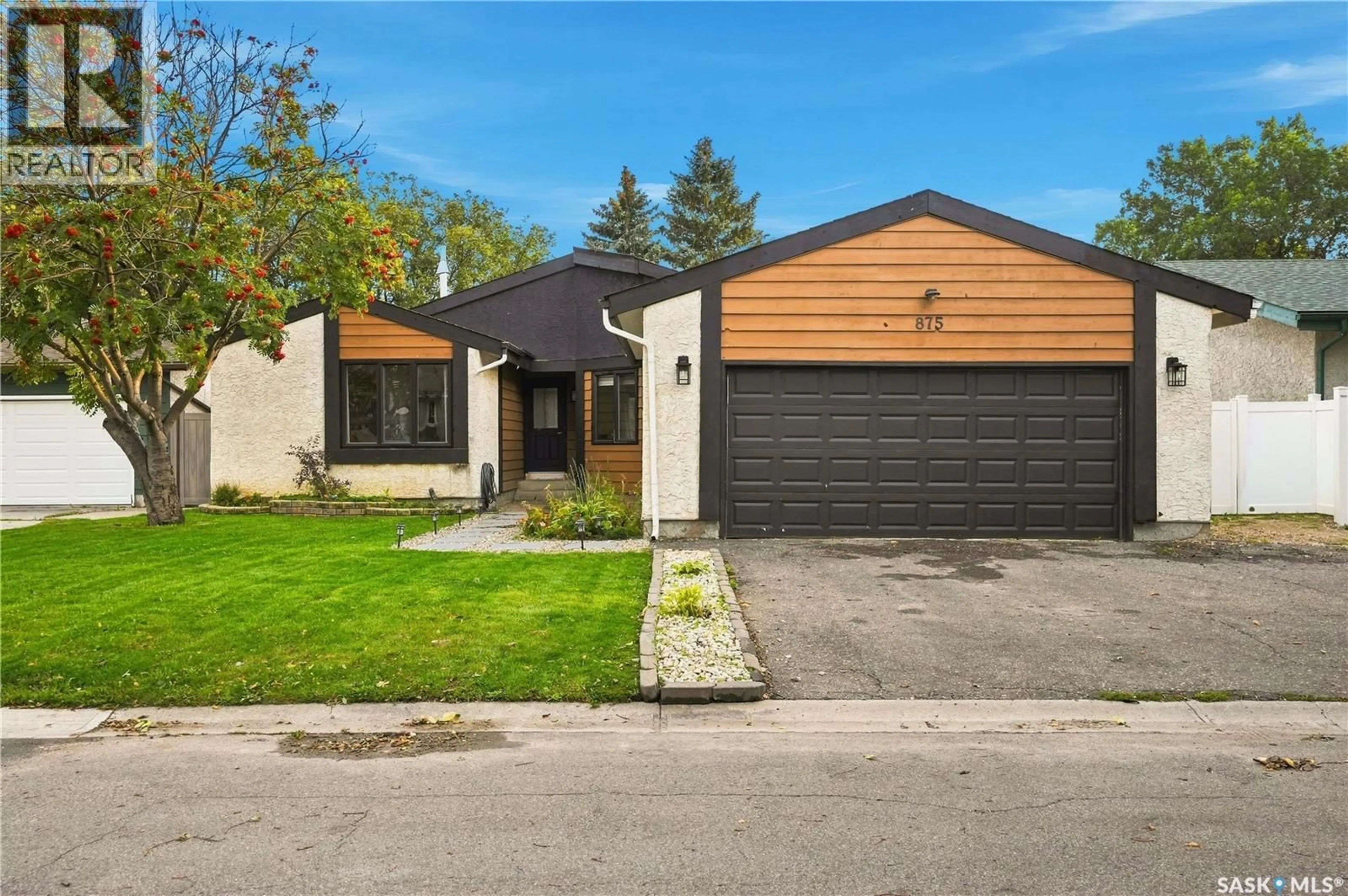 Home with brick exterior material, street for 875 SEYMOUR CRESCENT, Regina Saskatchewan S4X2B6