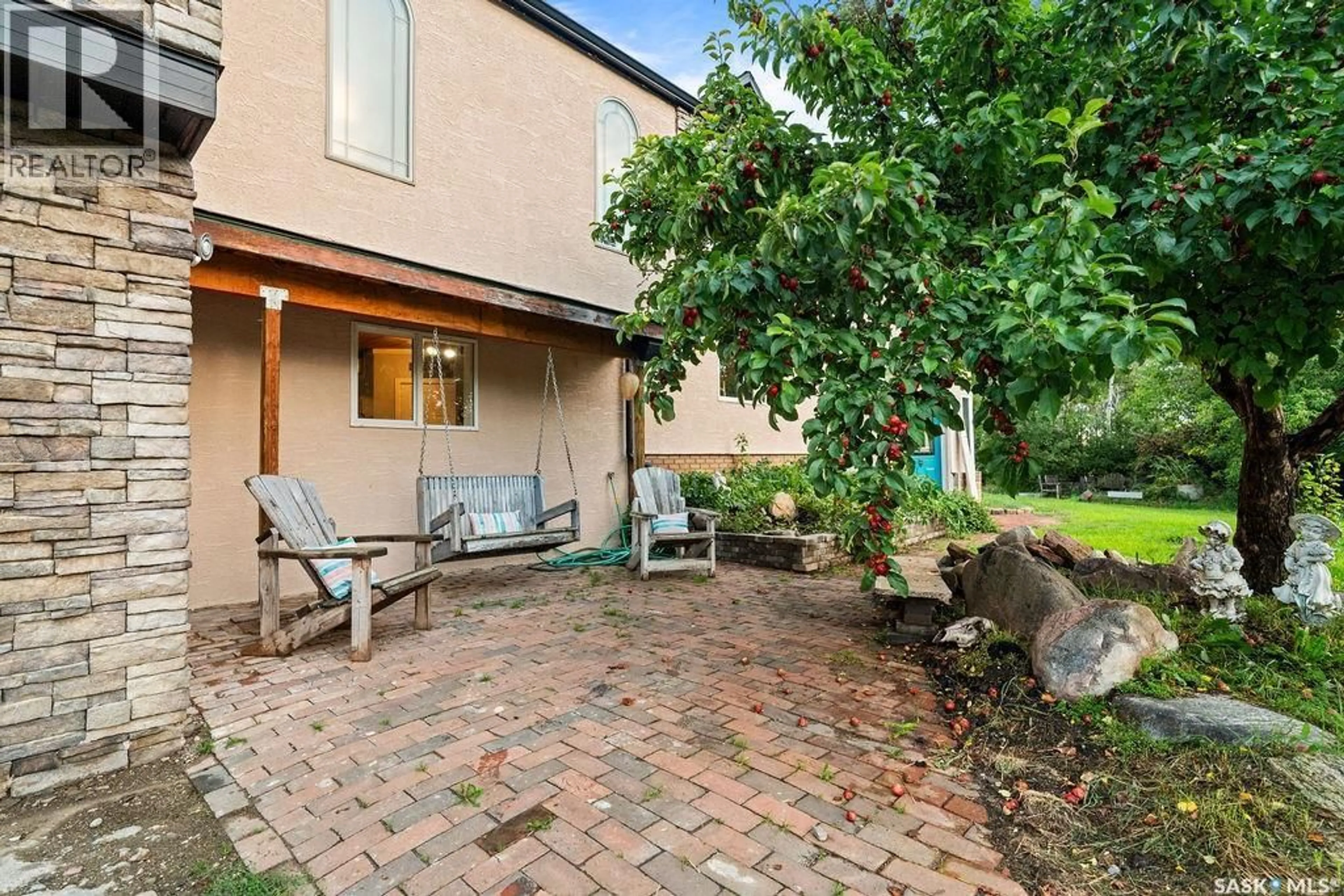 Patio, street for THE GRANGE, South Qu'Appelle Rm No. 157 Saskatchewan S0G0E0